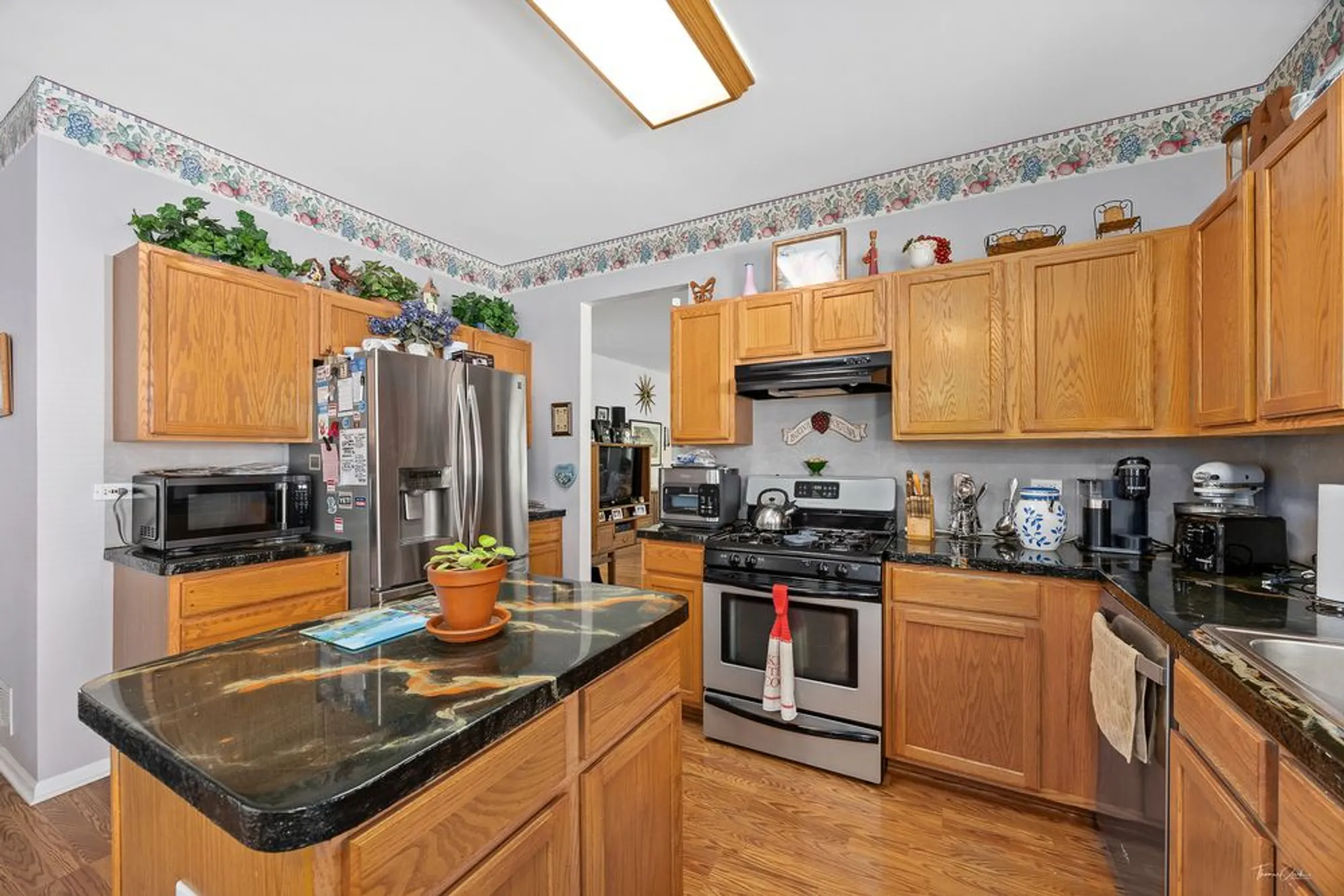 Property Slideshow image 11 of 41 | 21108 w cypress ct, Plainfield, IL, 60544