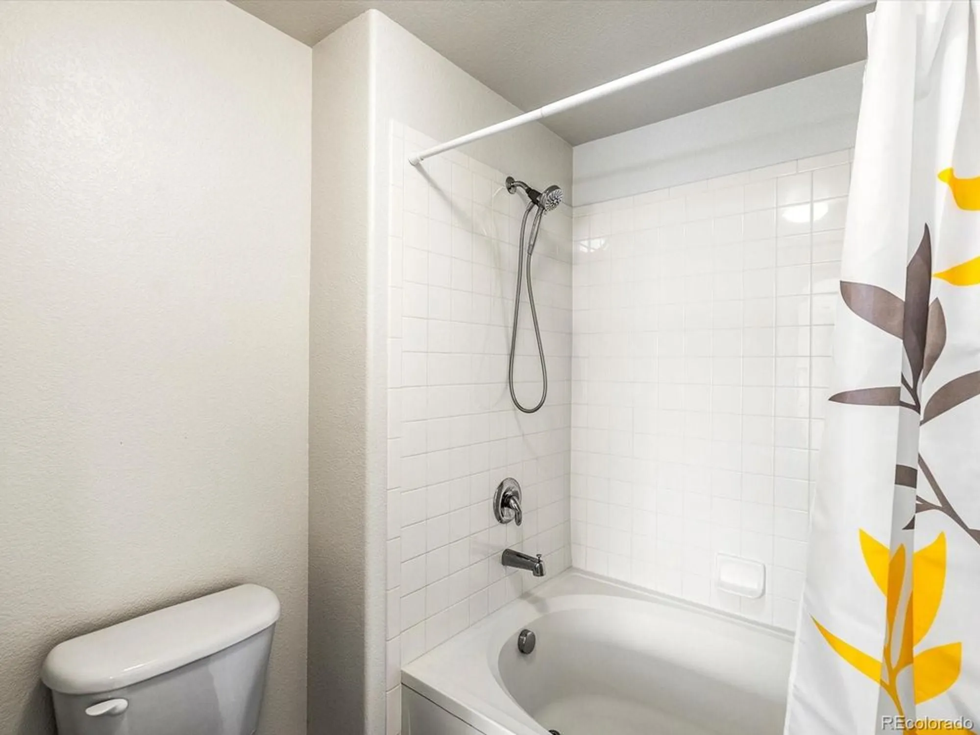 Property Slideshow image 24 of 32 | 4645 hahns peak dr unit 201, Loveland, CO, 80538
