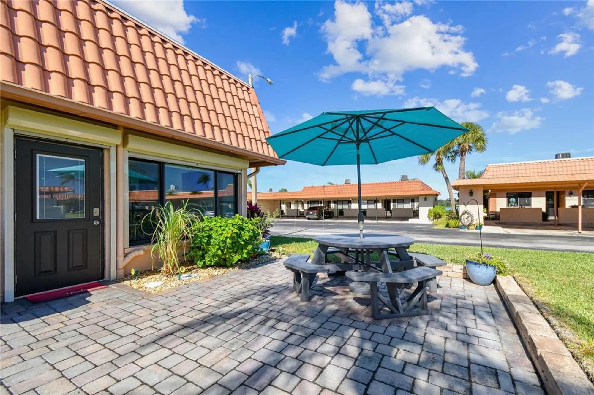 Property Slideshow image 3 of 40 | 19029 us highway 19 n apt 27a, Clearwater, FL, 33764