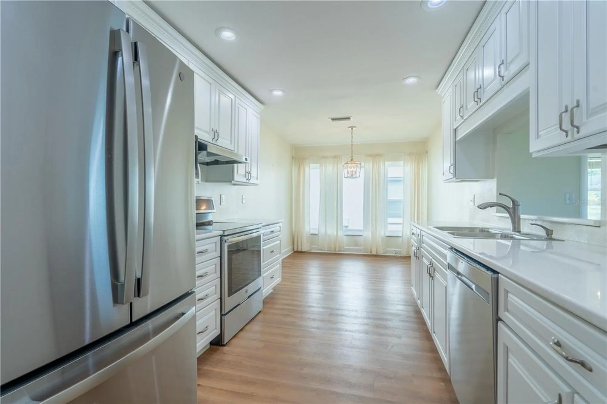 Property Slideshow image 15 of 37 | 9221 40th way n # 5, Pinellas Park, FL, 33782
