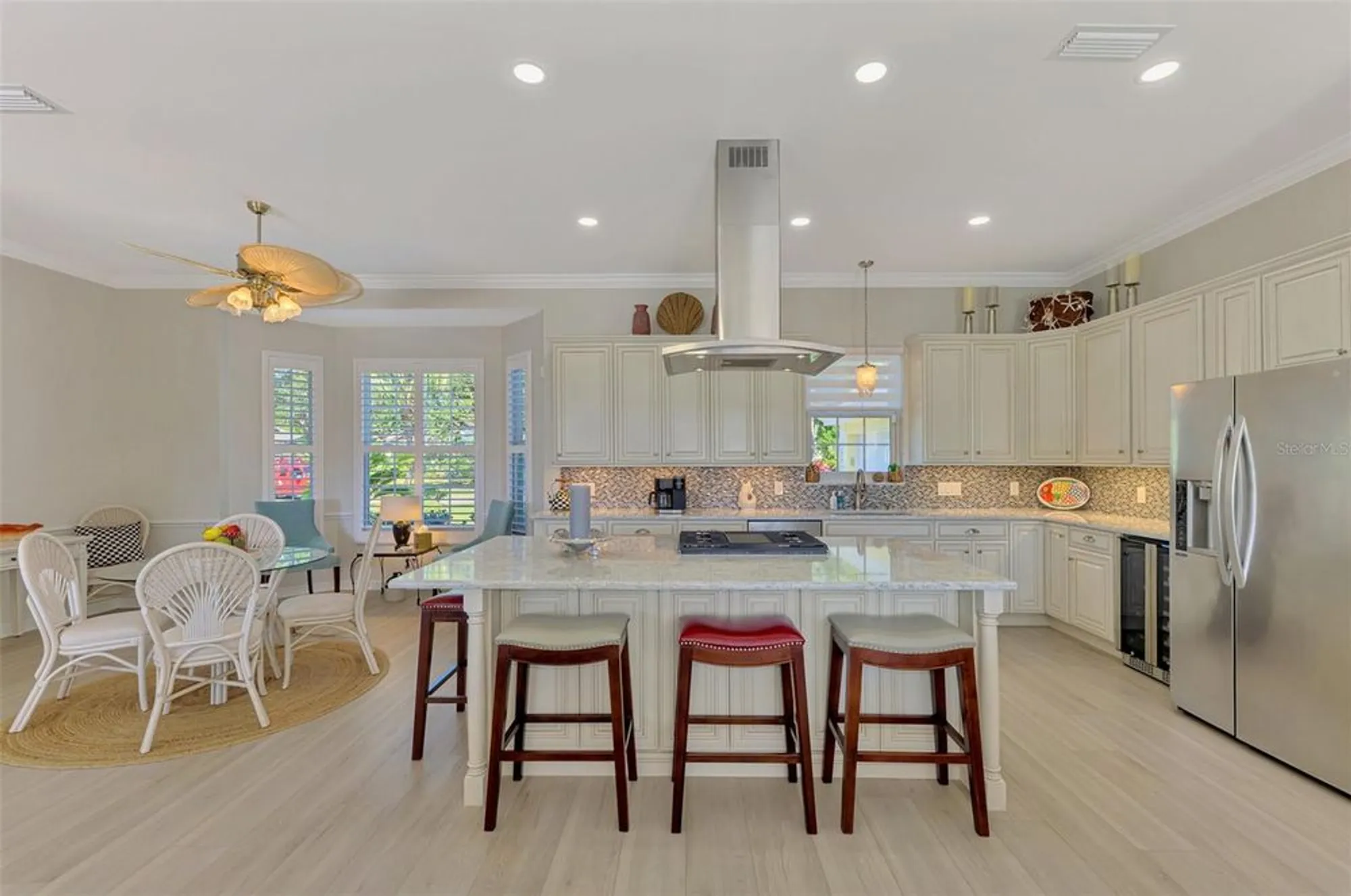 Property Slideshow image 22 of 99 | 15 fairway dr, Englewood, FL, 34223