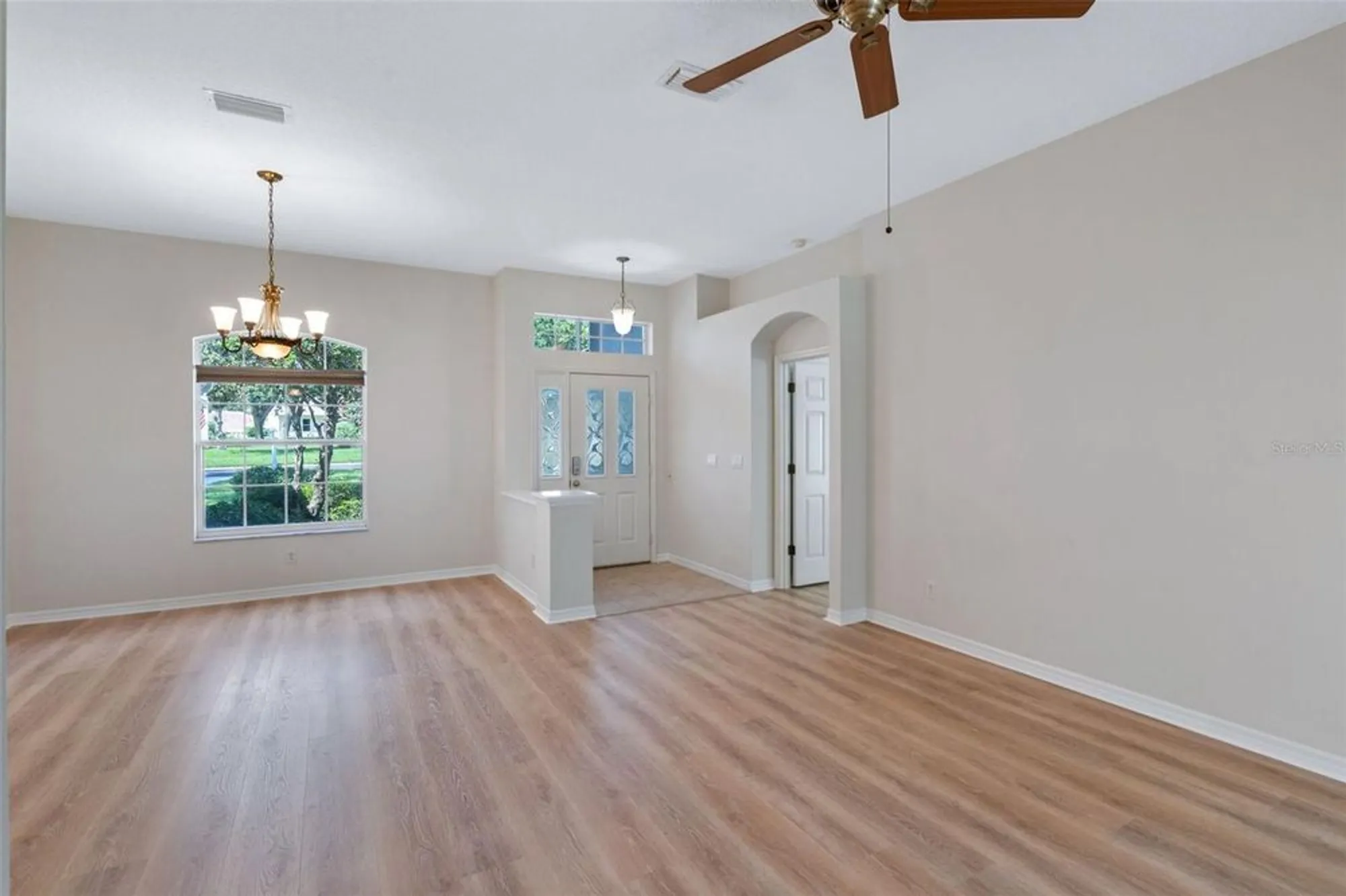 Property Slideshow image 4 of 21 | 26908 honeymoon ave, Leesburg, FL, 34748