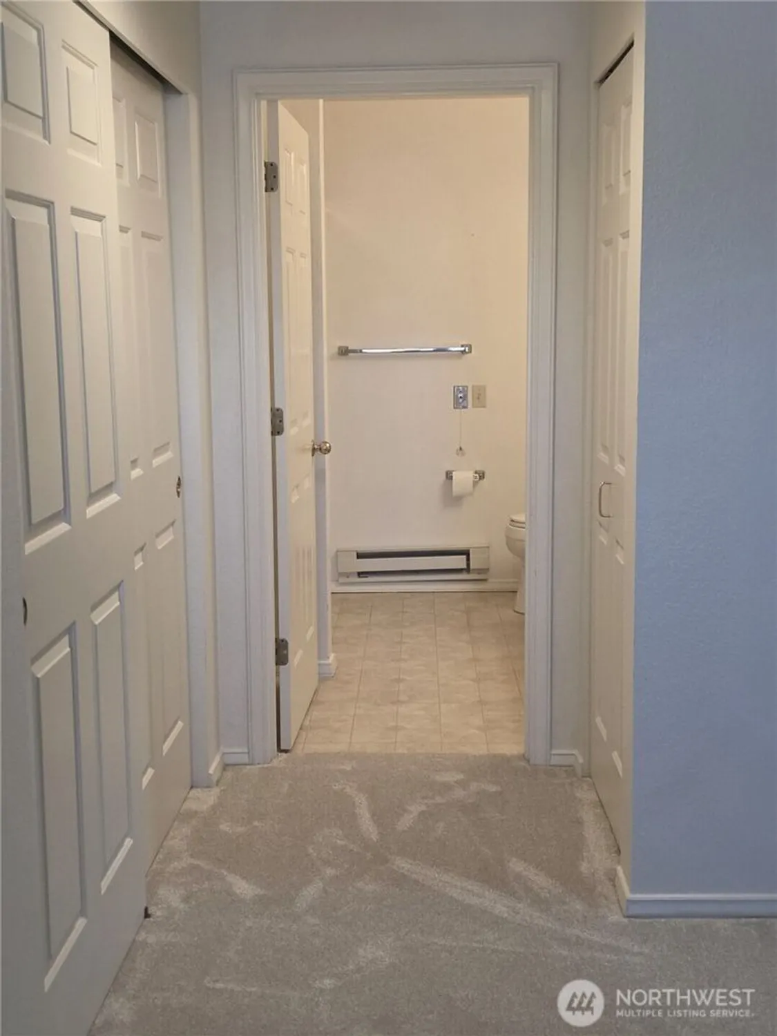 Property Slideshow image 14 of 40 | 3935 226th pl 313, Issaquah, WA, 98029