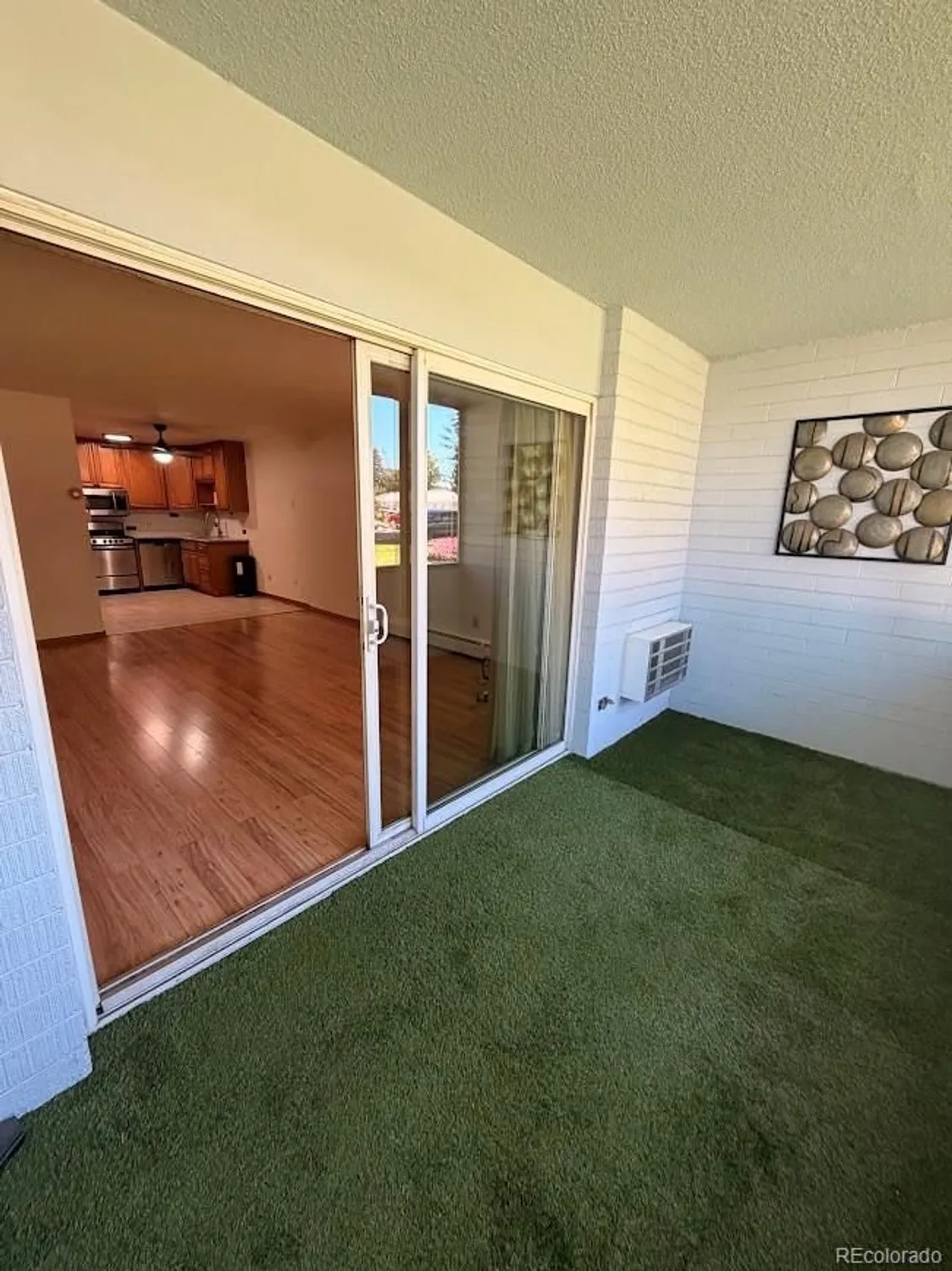 Property Slideshow image 14 of 24 | 710 s clinton st apt 7a, Denver, CO, 80247