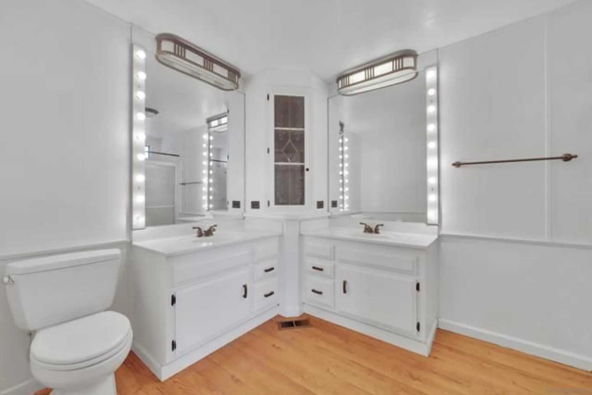 Property Slideshow image 26 of 45 | 38020 calle confite, Murrieta, CA, 92563