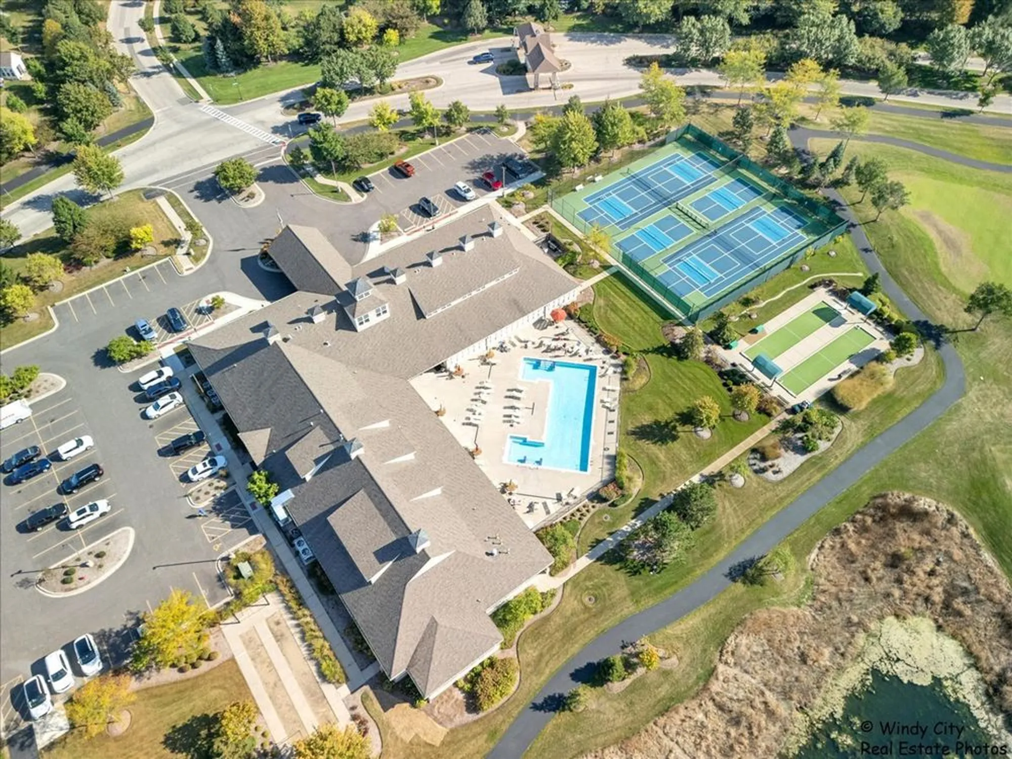 Property Slideshow image 23 of 26 | 920 prescott ln, Pingree Grove, IL, 60140