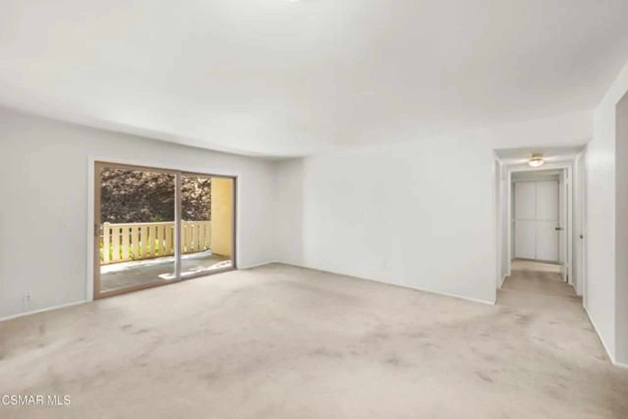 Property Slideshow image 10 of 62 | 224 oakleaf dr 105, Thousand Oaks, CA, 91360