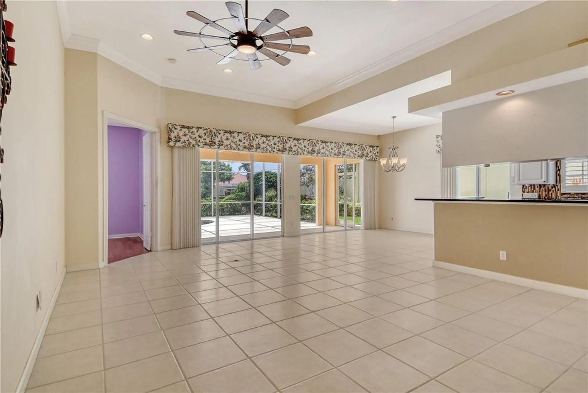 Property Slideshow image 20 of 70 | 5562 octonia pl, Sarasota, FL, 34238