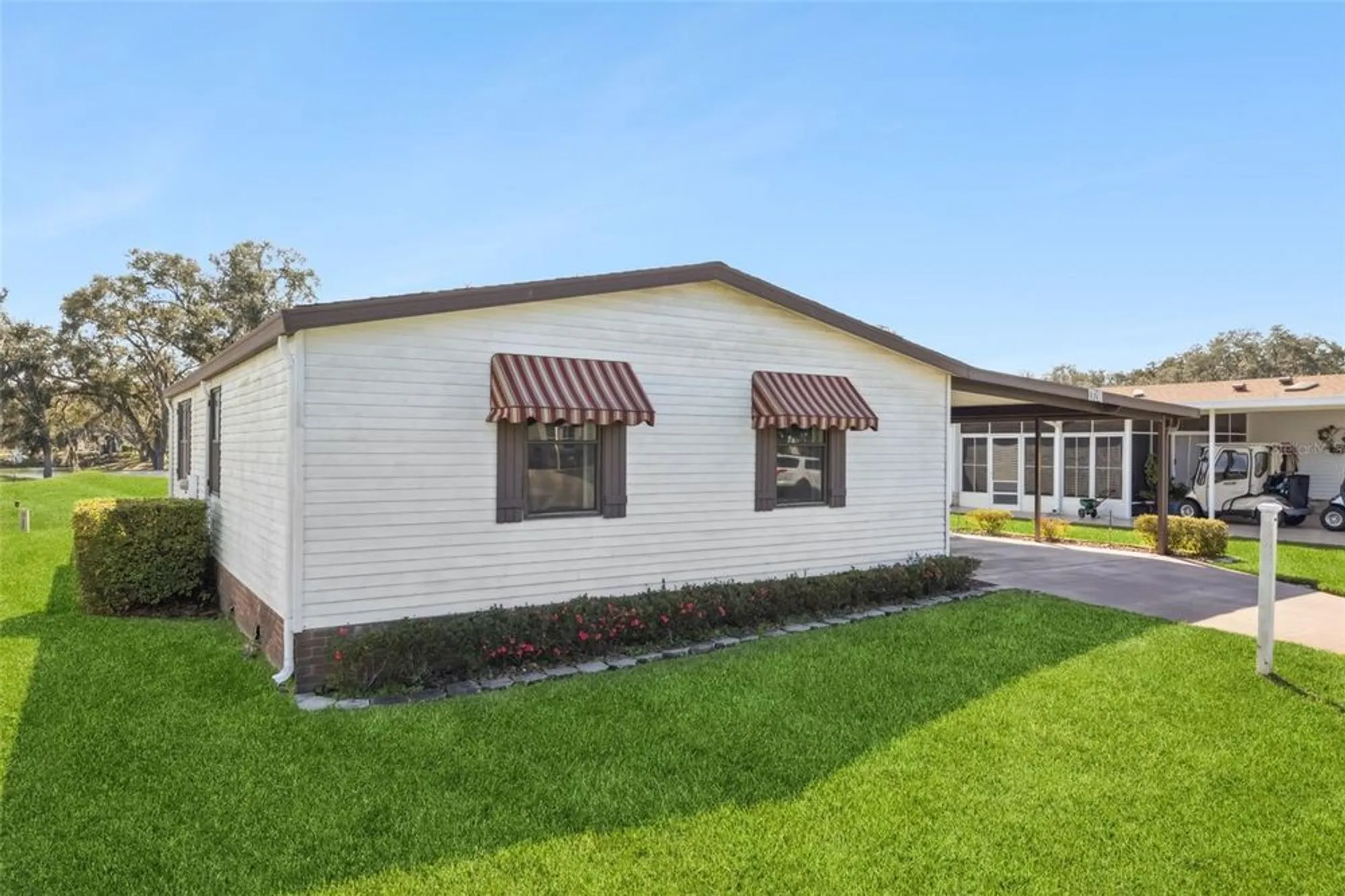 Property Slideshow image 23 of 27 | 726 orchid st, Lady Lake, FL, 32159