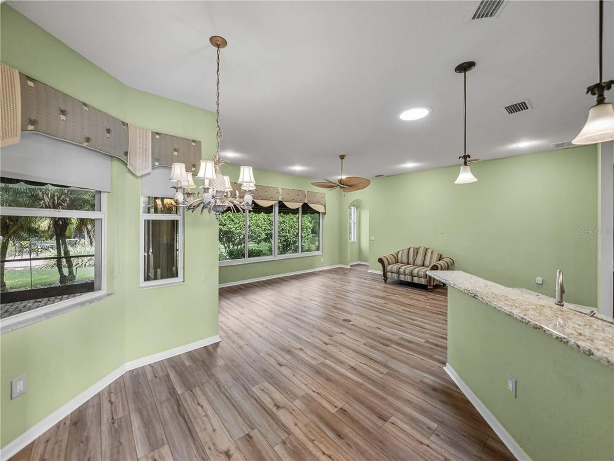 Property Slideshow image 12 of 94 | 4004 sable loop dr, Lake Wales, FL, 33859