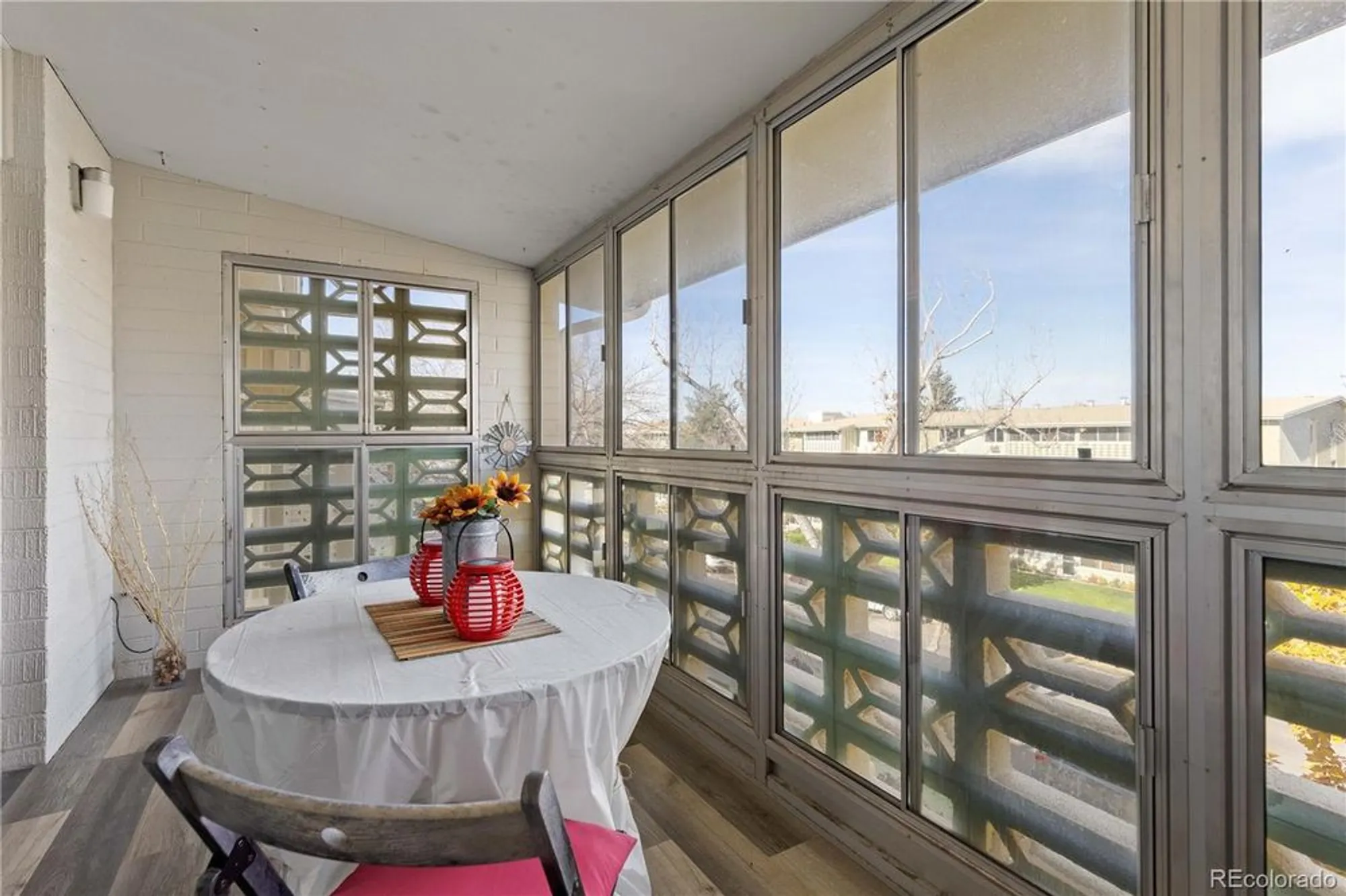 Property Slideshow image 16 of 48 | 755 s alton way 9d, Denver, CO, 80247