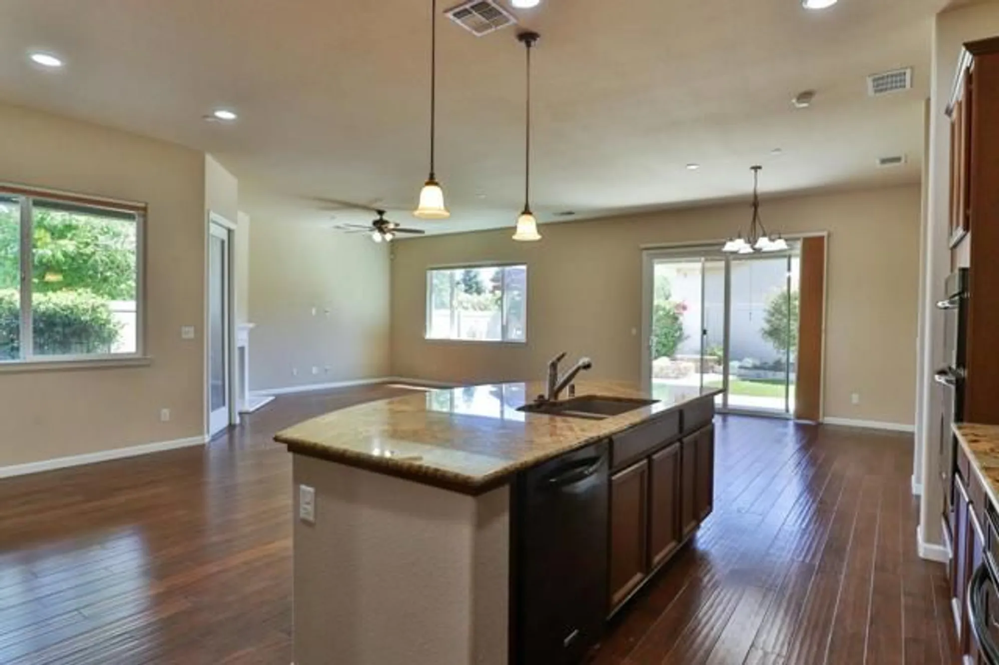 Property Slideshow image 21 of 107 | 2690 steeple run ln, Manteca, CA, 95336