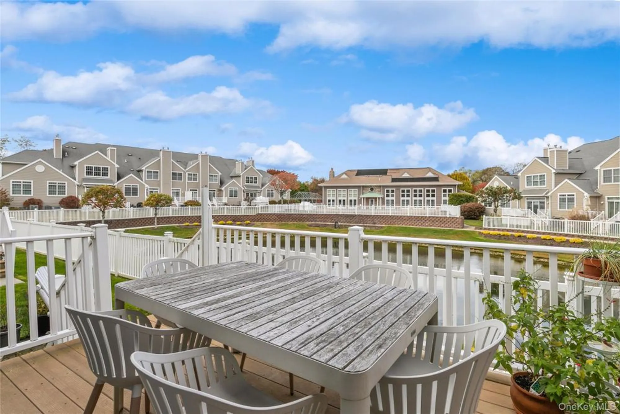 Property Slideshow image 28 of 44 | 95 cove ln, East Setauket, NY, 11733