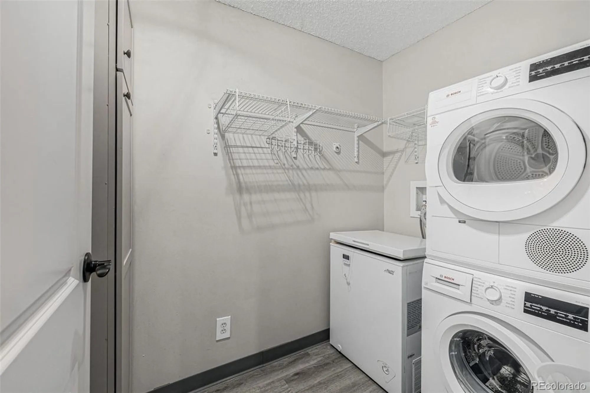 Property Slideshow image 13 of 31 | 14050 e linvale pl apt 106, Aurora, CO, 80014
