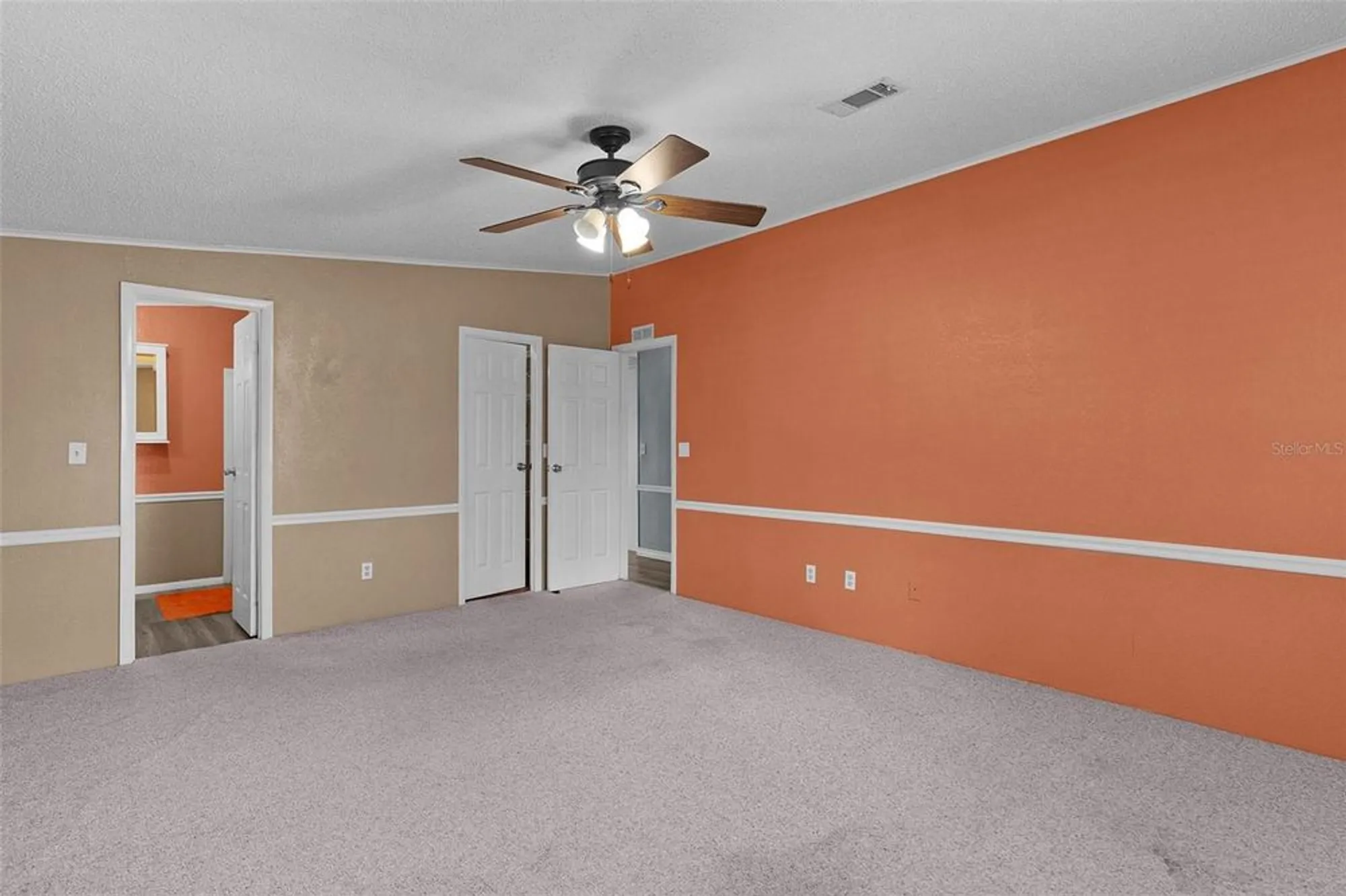 Property Slideshow image 20 of 46 | 817 hibiscus dr, The Villages, FL, 32159