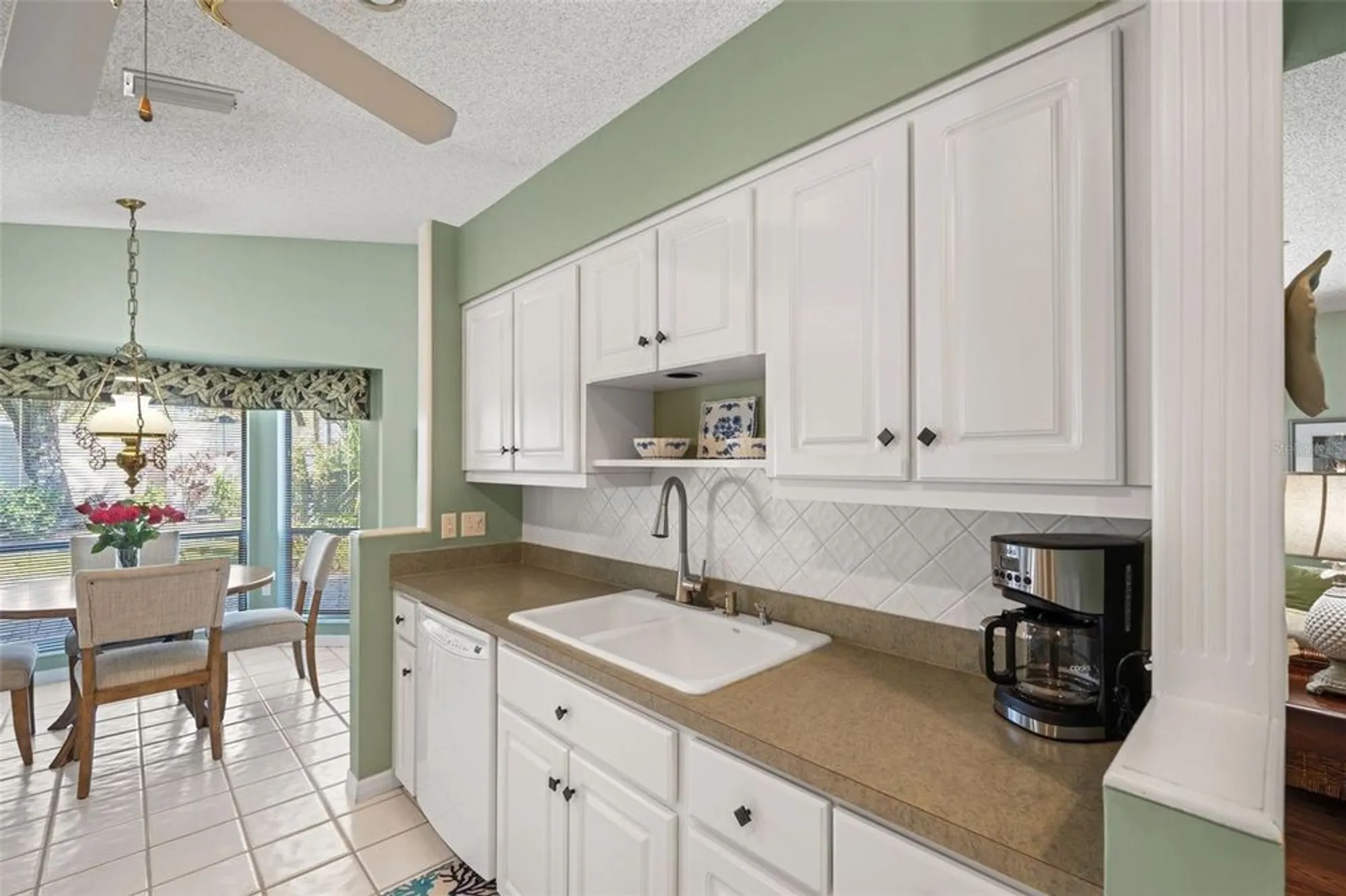 Property Slideshow image 27 of 77 | 2647 royal ridge dr, Spring Hill, FL, 34606