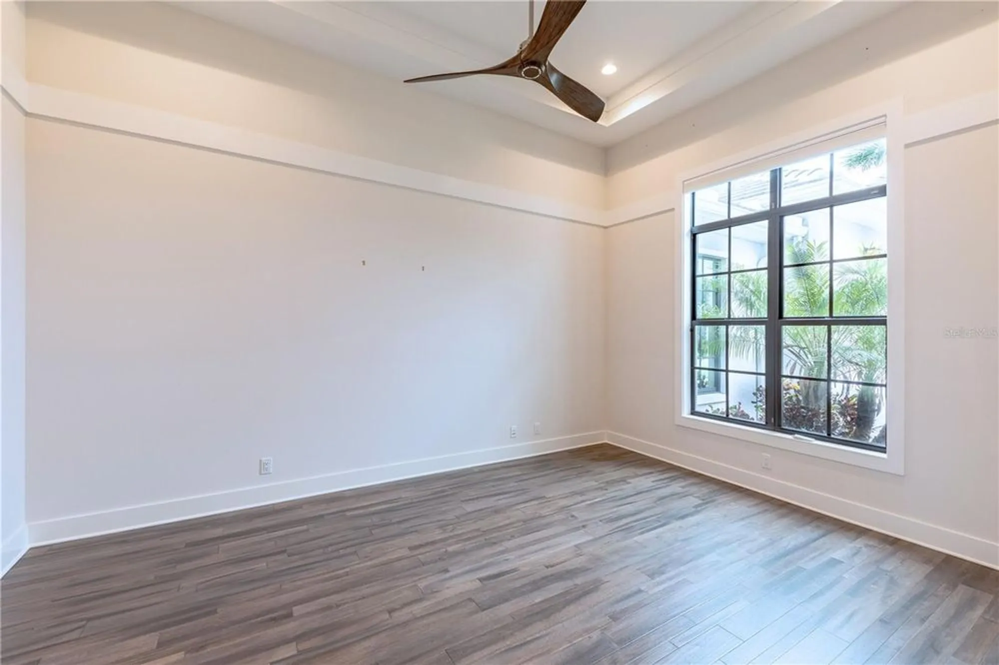 Property Slideshow image 19 of 63 | 5408 greenbrook dr, Sarasota, FL, 34238