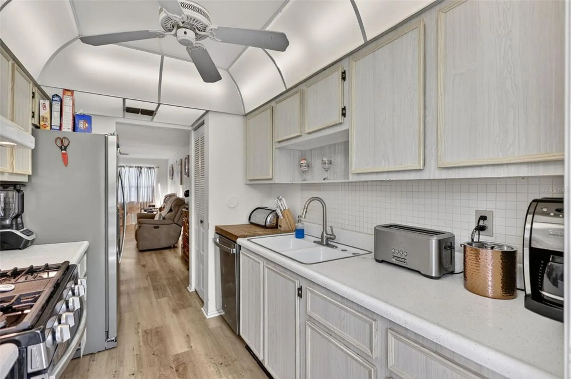 Property Slideshow image 18 of 36 | 5975 terrace park dr n unit 209, Saint Petersburg, FL, 33709