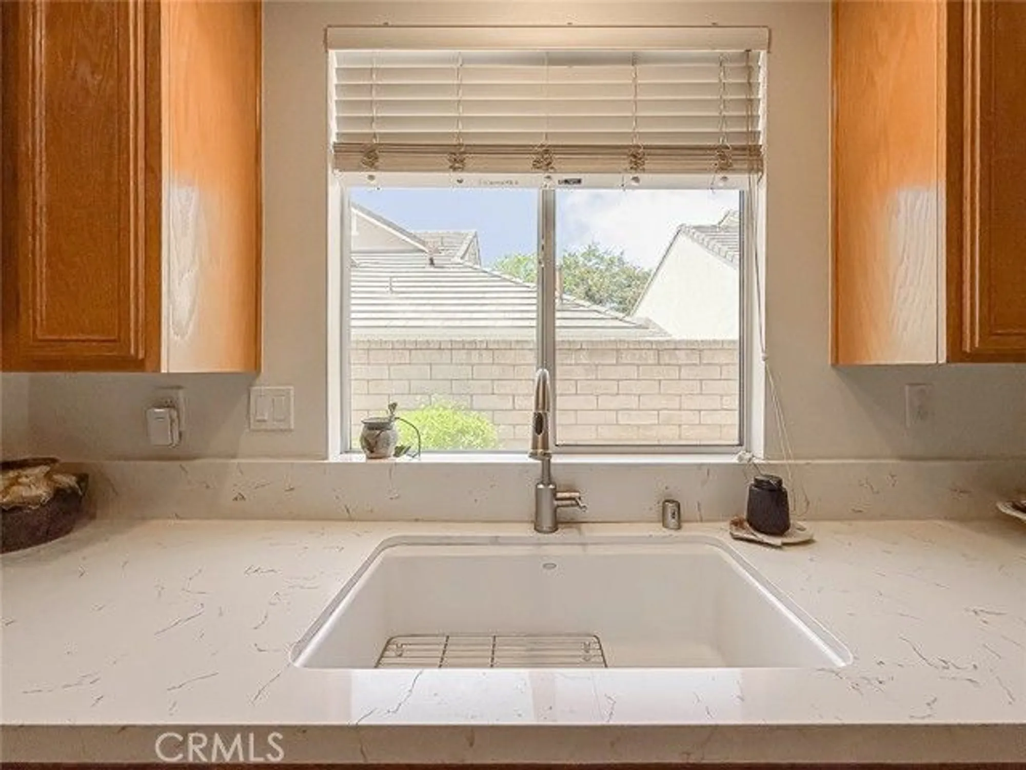 Property Slideshow image 18 of 47 | 2037 freesia ave, Simi Valley, CA, 93063