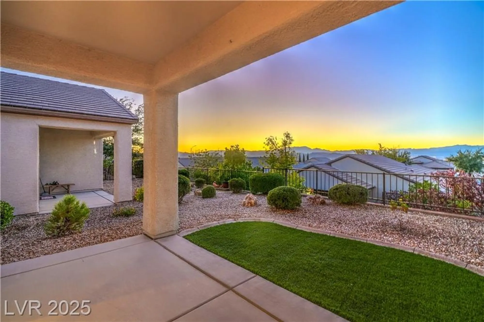 Property Slideshow image 26 of 55 | 2504 ashen light dr, Henderson, NV, 89044