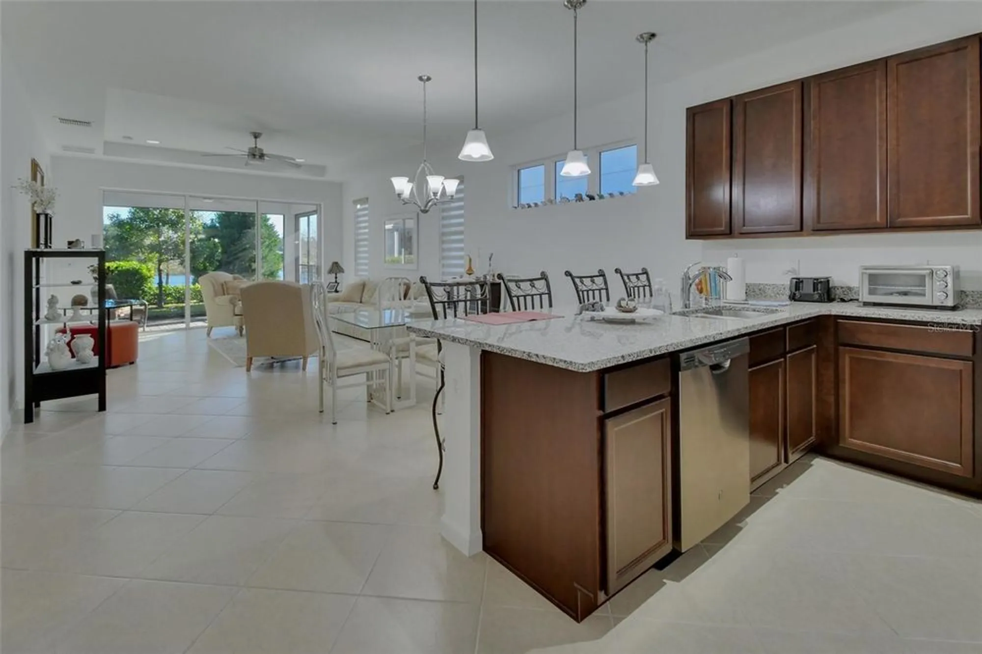 Property Slideshow image 5 of 34 | 1079 lincolnshire dr, Deland, FL, 32724