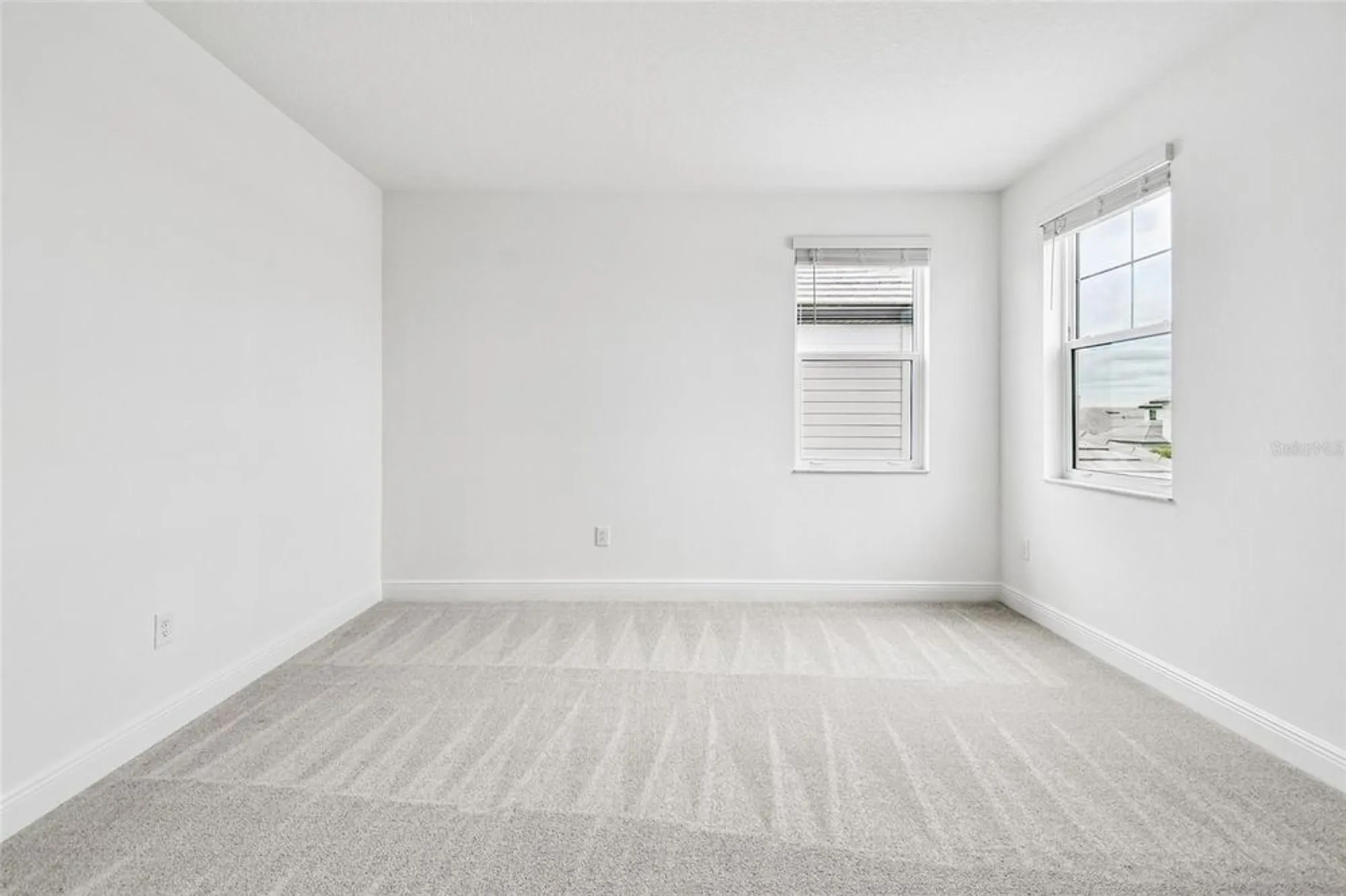 Property Slideshow image 17 of 28 | 17236 savory mist cir, Lakewood Ranch, FL, 34211