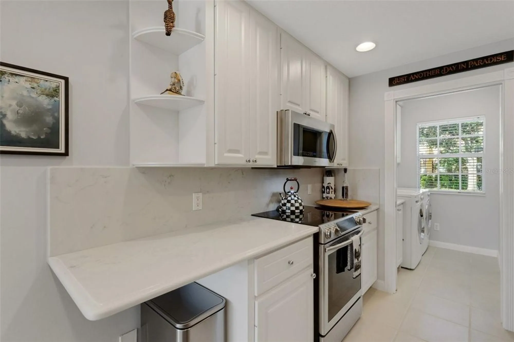 Property Slideshow image 10 of 72 | 7860 bergamo ave, Sarasota, FL, 34238