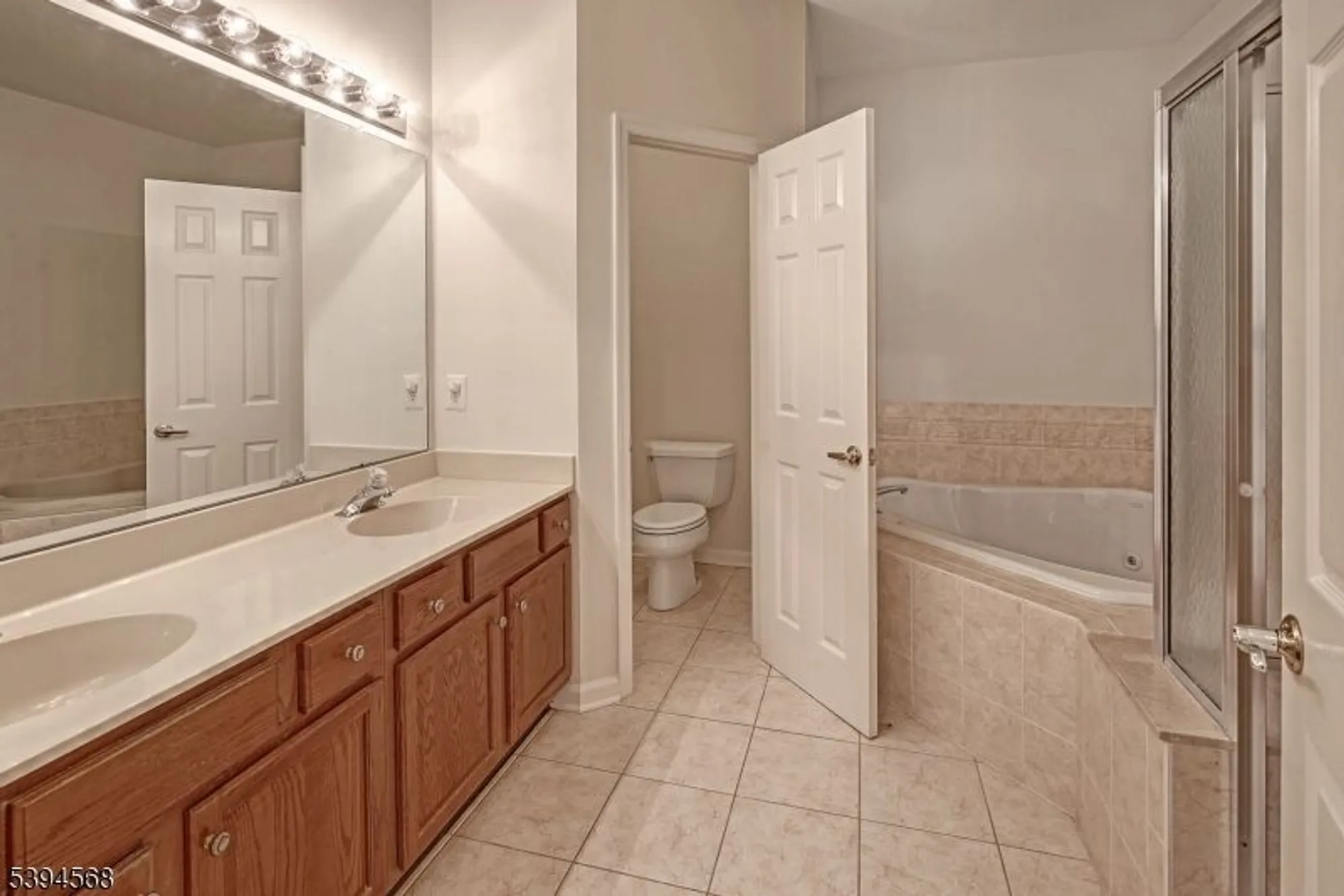 Property Slideshow image 12 of 27 | 5 young ct, Chester, NJ, 07930