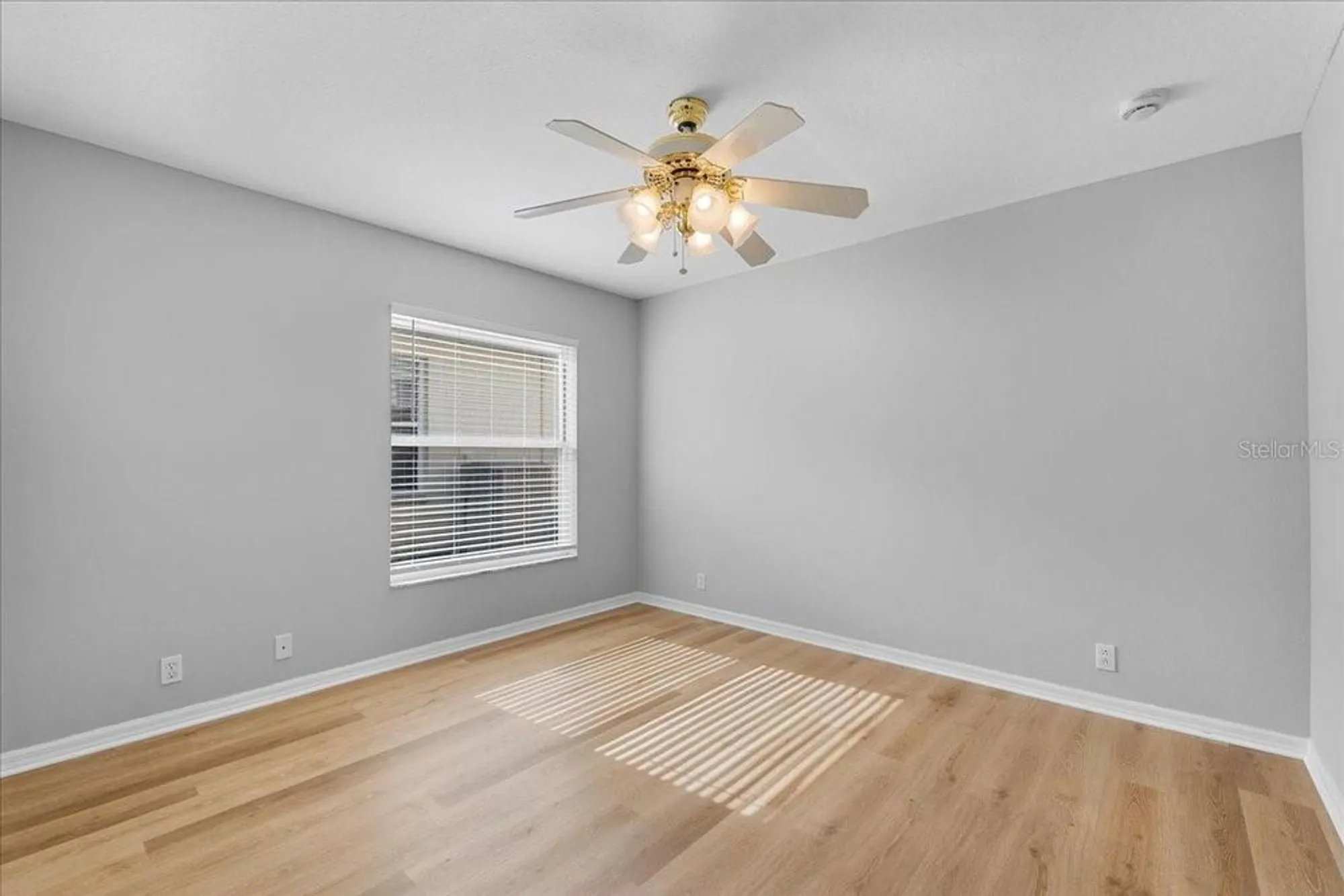 Property Slideshow image 23 of 51 | 4249 windchime ln, Lakeland, FL, 33811