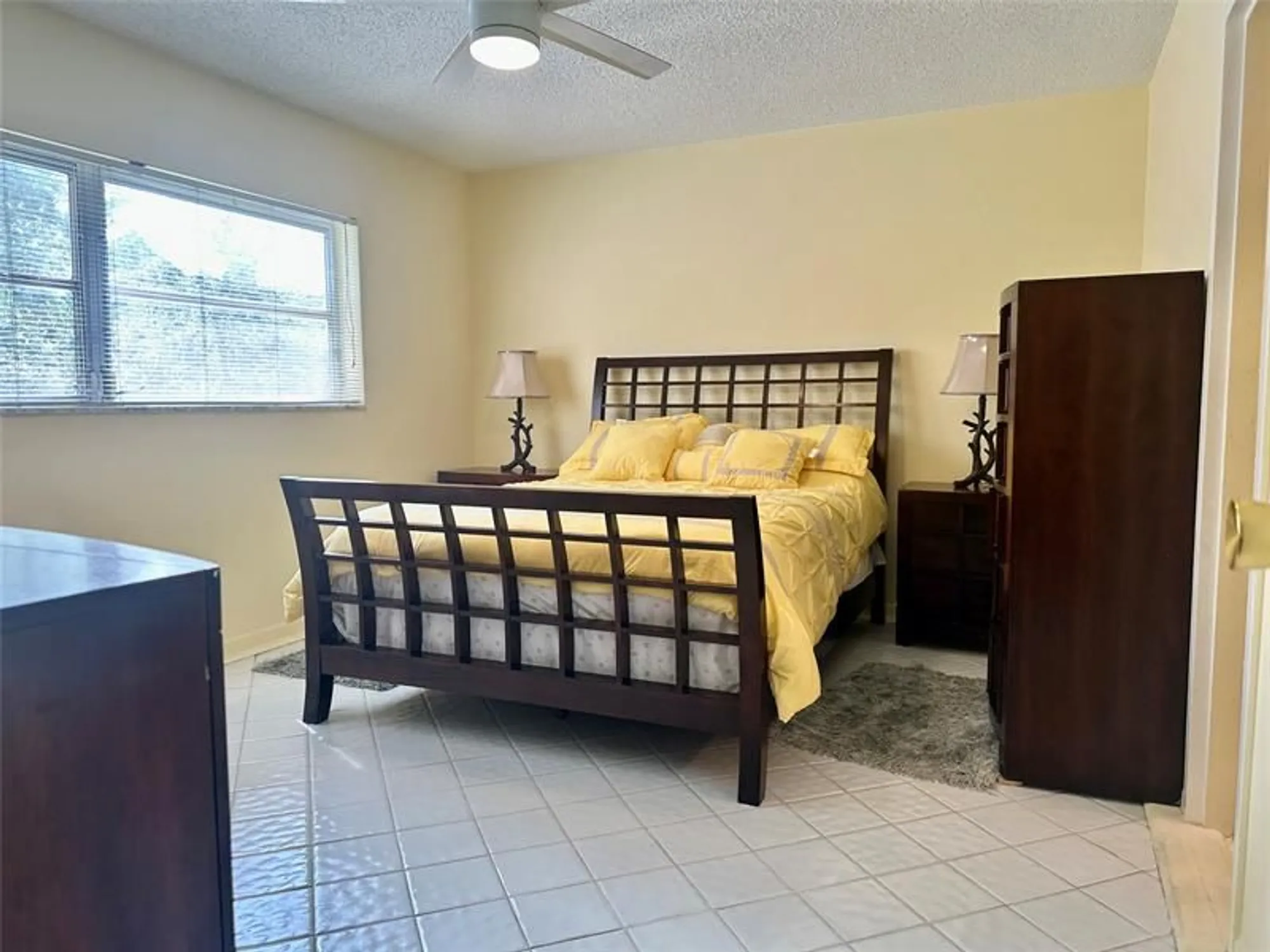 Property Slideshow image 9 of 17 | 1015 country club dr 307, Margate, FL, 33063