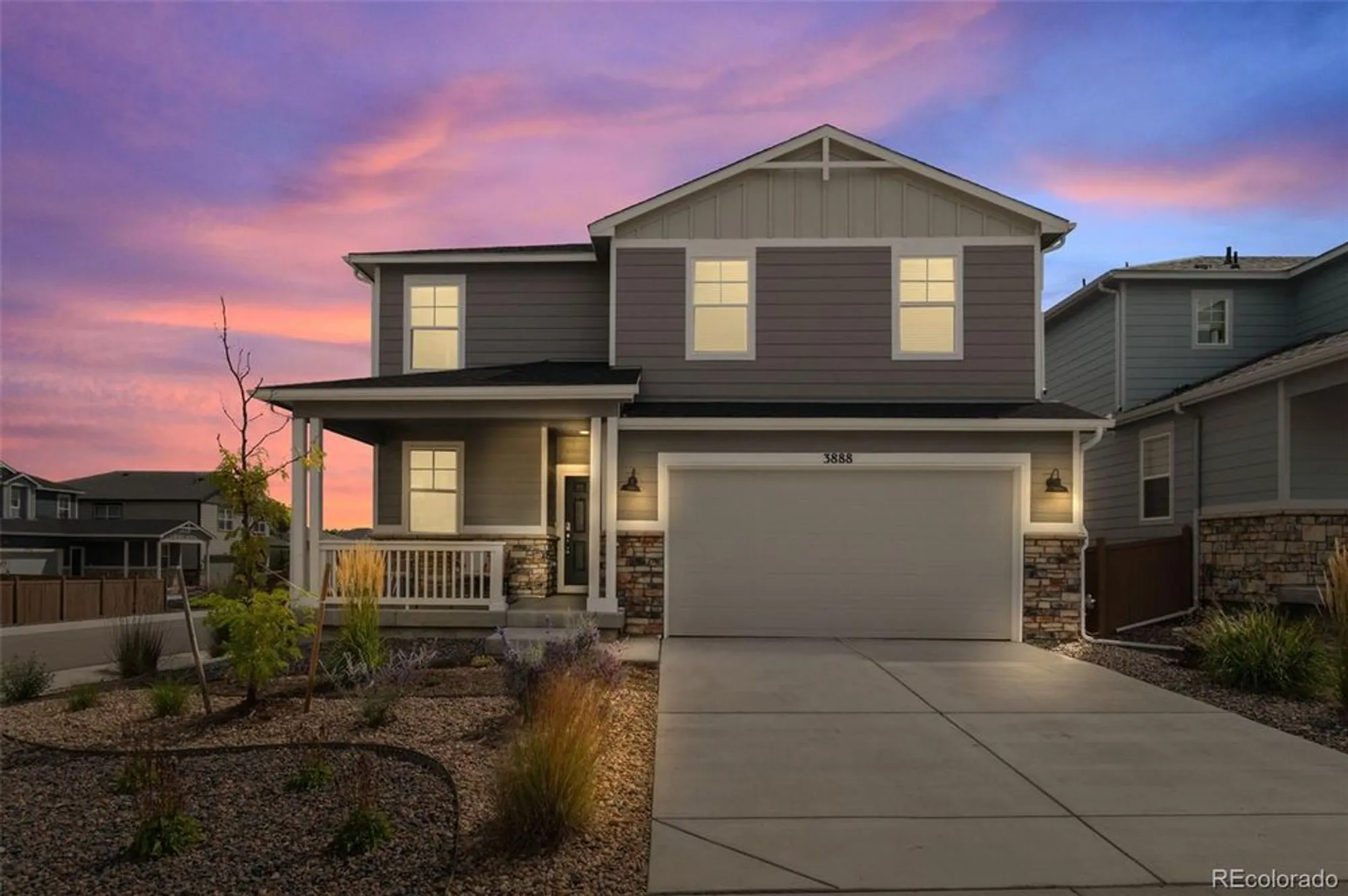 Property Slideshow image 2 of 39 | 3888 red valley ln, Castle Rock, CO, 80104