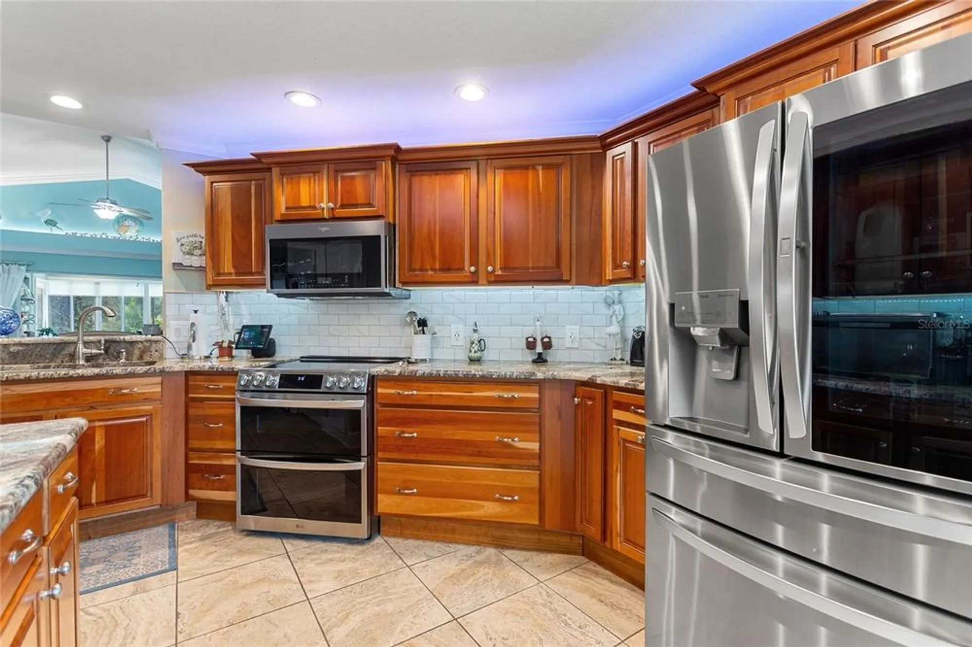 Property Slideshow image 19 of 61 | 537 ridge view dr, Davenport, FL, 33837