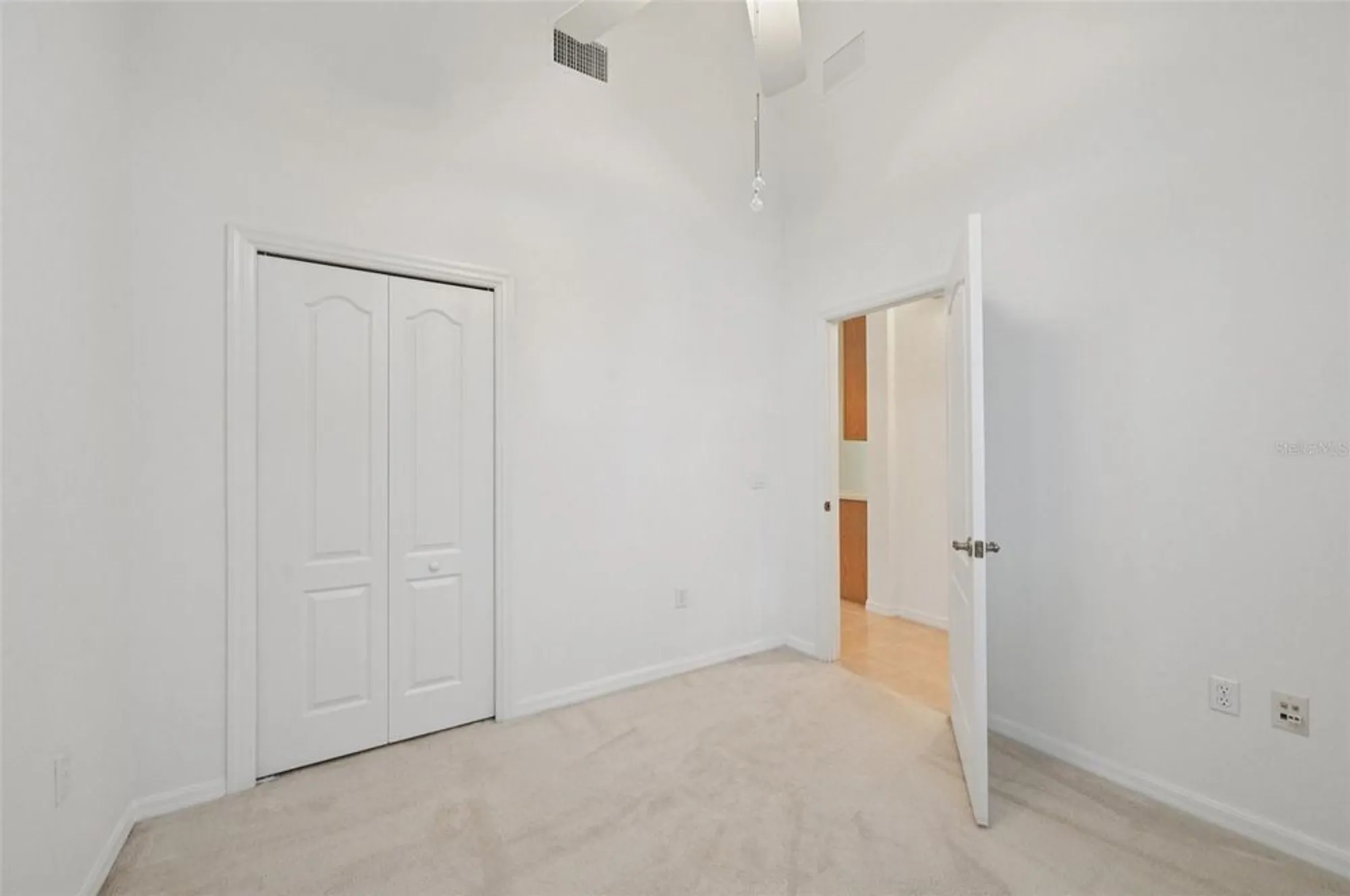 Property Slideshow image 18 of 43 | 2040 sifield greens way # 24, Sun City Center, FL, 33573