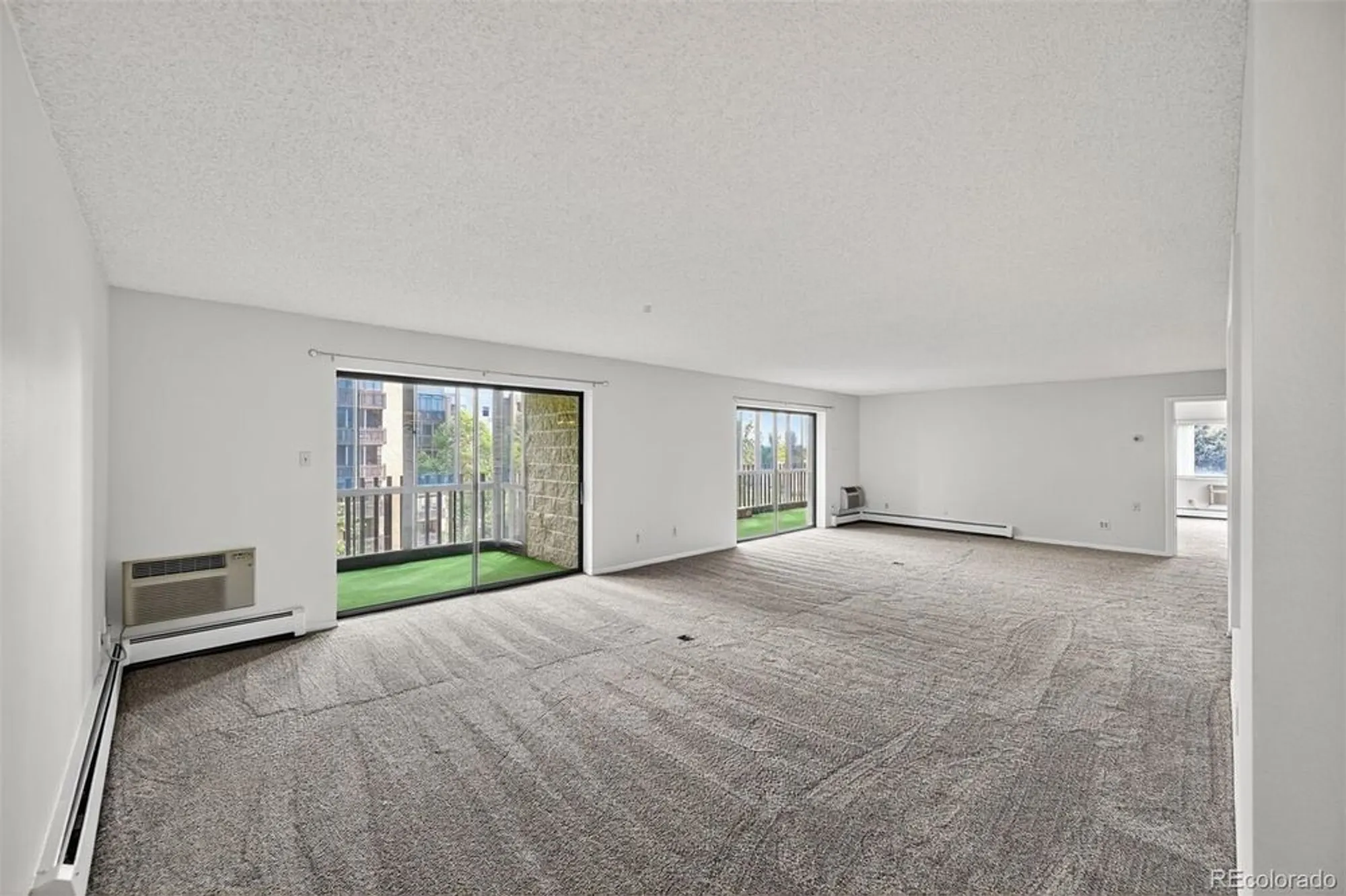 Property Slideshow image 10 of 30 | 14050 e linvale pl apt 407, Aurora, CO, 80014