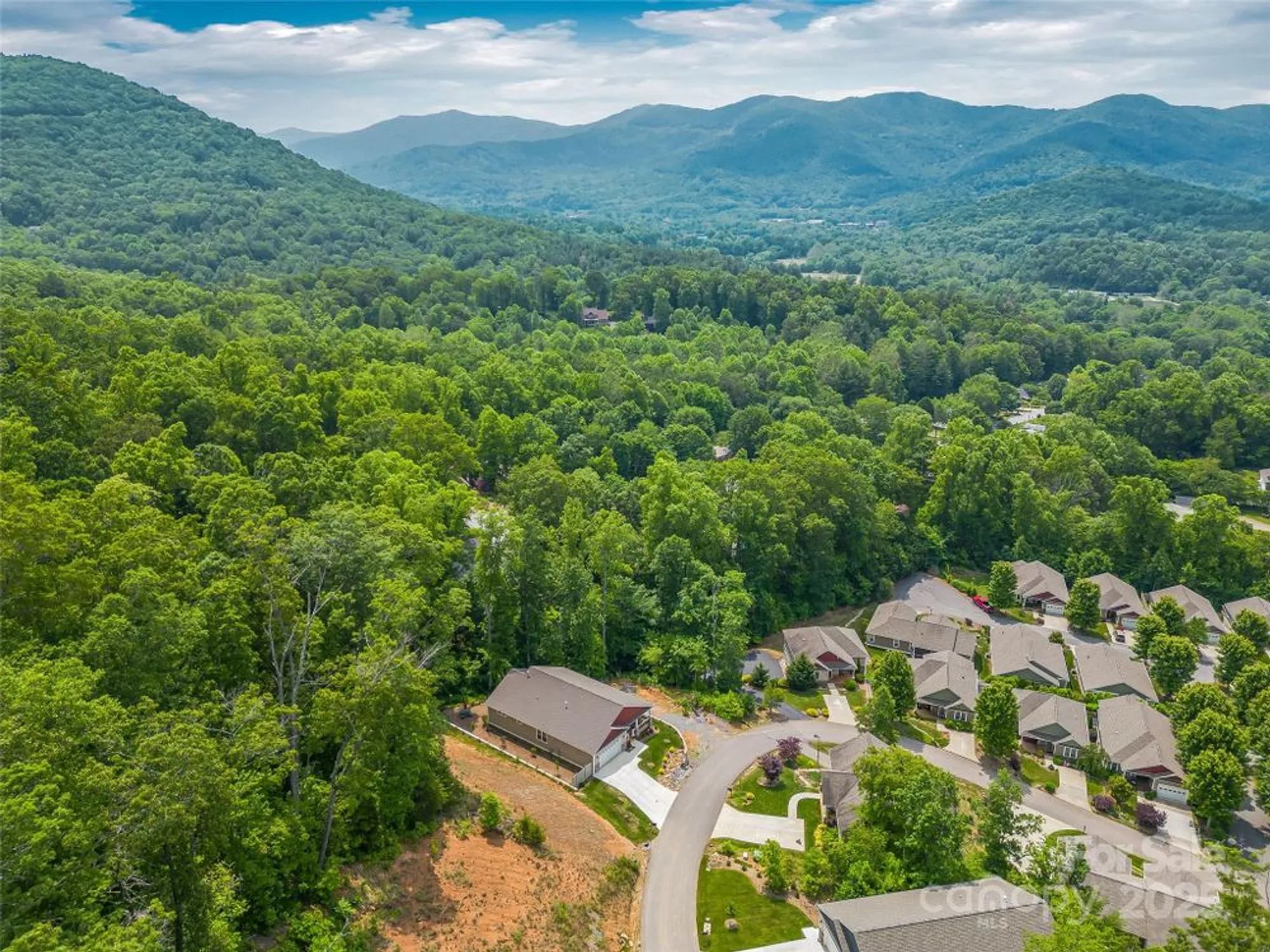 Property Slideshow image 17 of 28 | 23 village overlook loop, Swannanoa, NC, 28778