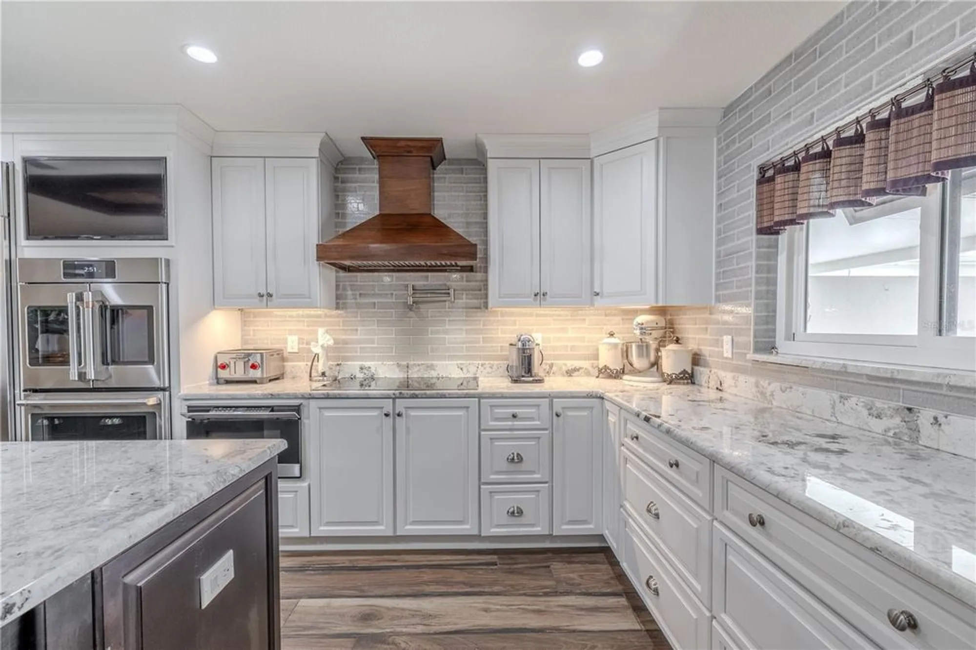 Property Slideshow image 8 of 64 | 345 boca ciega point blvd, Saint Petersburg, FL, 33708