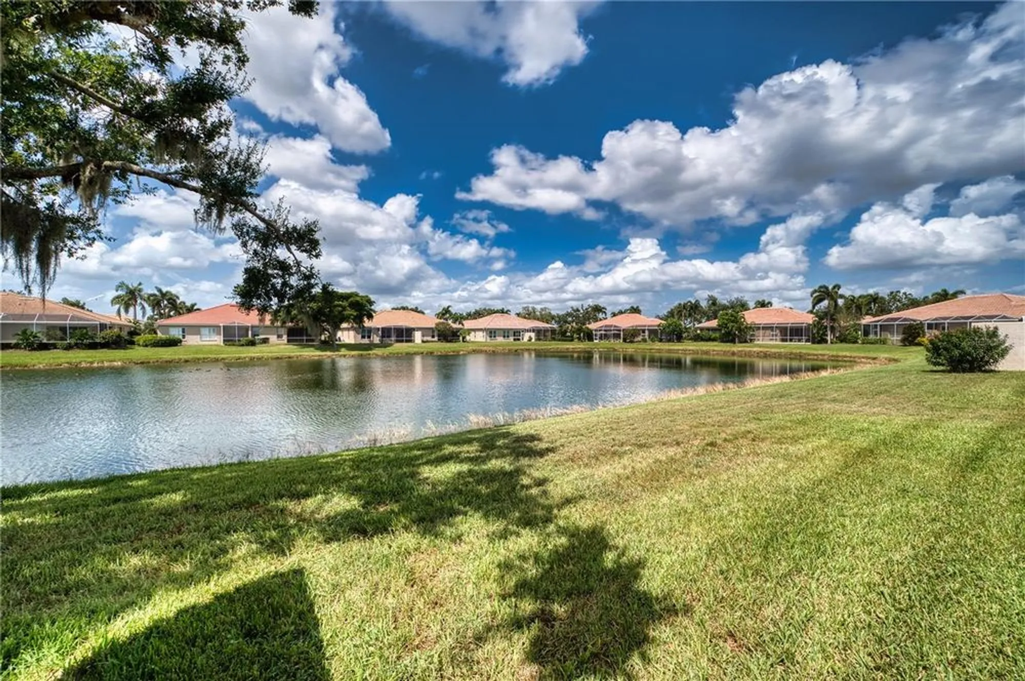 Property Slideshow image 29 of 39 | 8014 victoria falls cir, Sarasota, FL, 34243