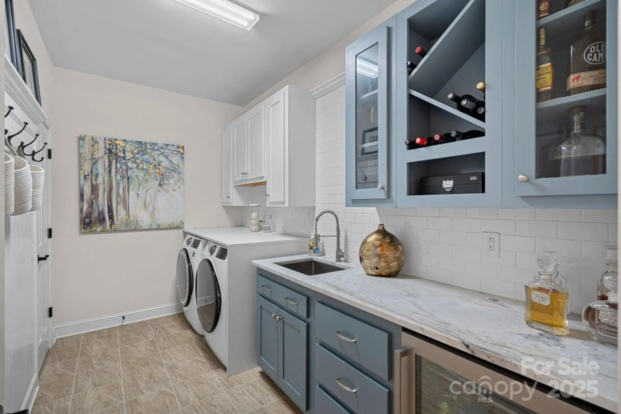 Property Slideshow image 17 of 35 | 8032 parknoll dr, Huntersville, NC, 28078