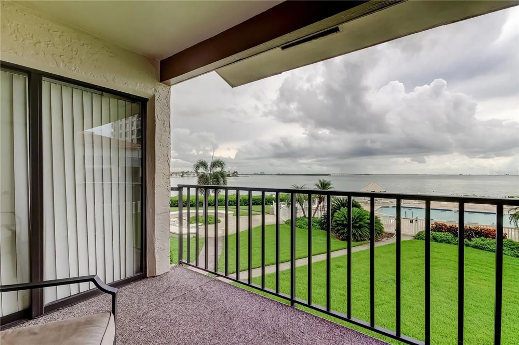 Property Slideshow image 11 of 28 | 6268 palma del mar blvd s apt 213, St Petersburg, FL, 33715