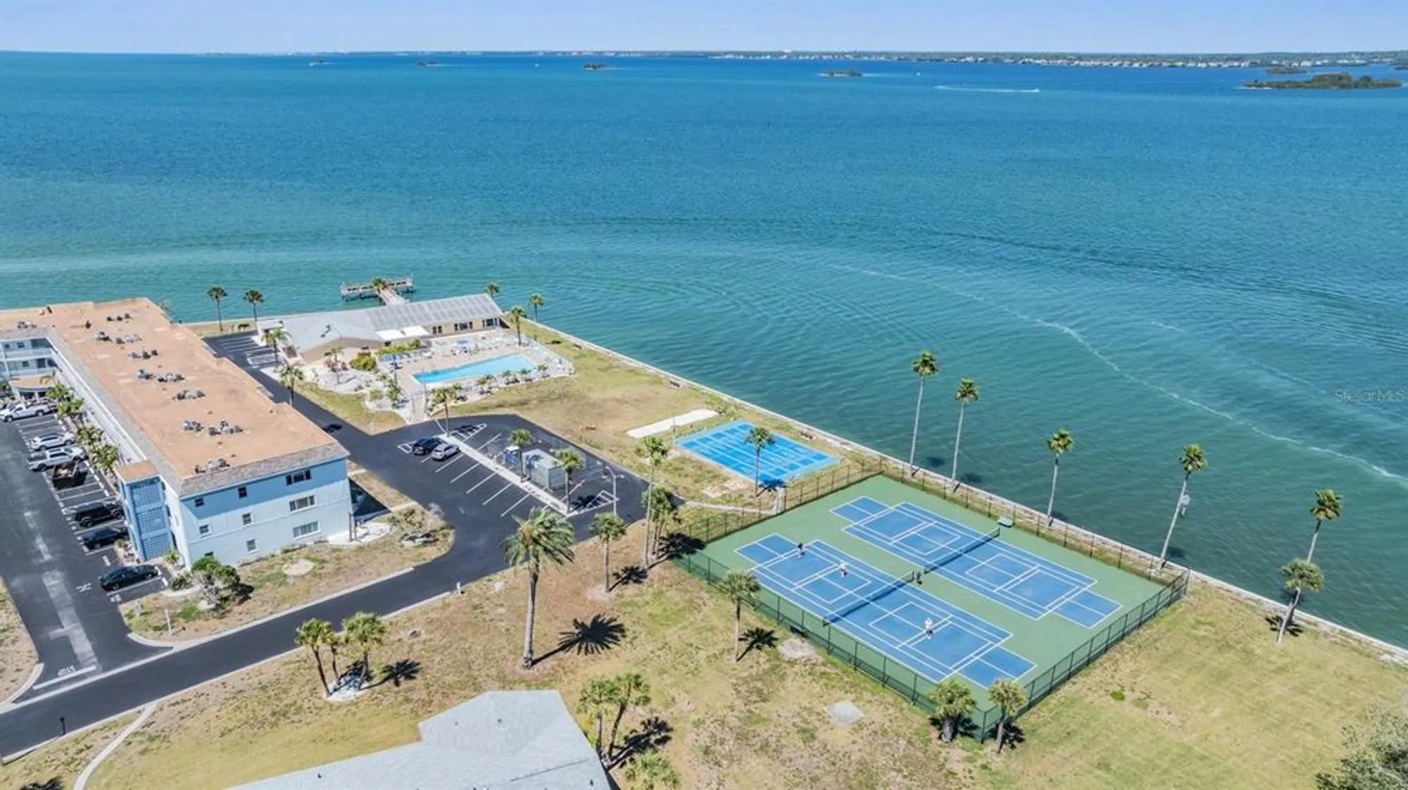 Property Slideshow image 16 of 68 | 7 dunoon pl 304, Dunedin, FL, 34698