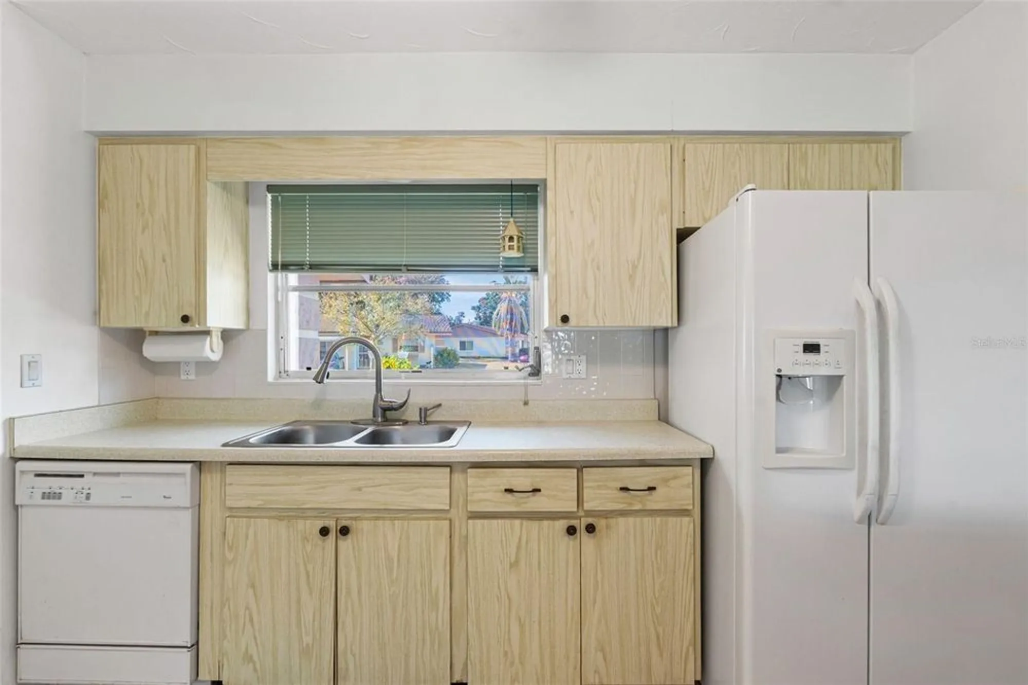 Property Slideshow image 5 of 37 | 4606 tippecanoe trl 119, Sarasota, FL, 34233