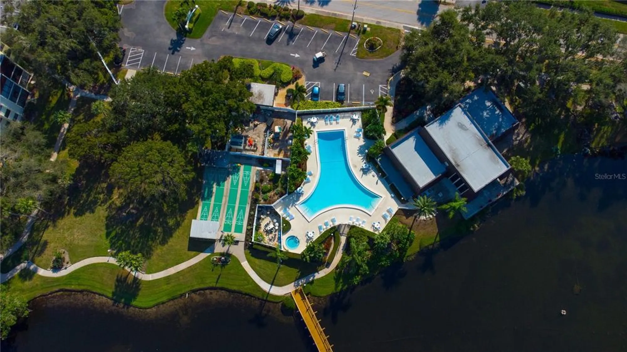 Property Slideshow image 30 of 37 | 14130 rosemary ln 4211, Largo, FL, 33774