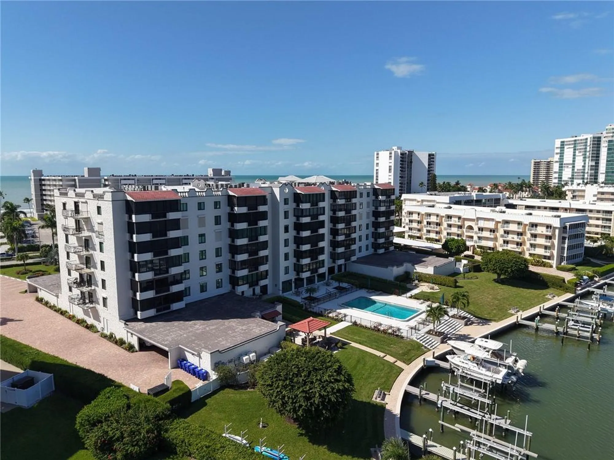 Property Slideshow image 8 of 54 | 3430 gulf shore blvd 3b, Naples, FL, 34103