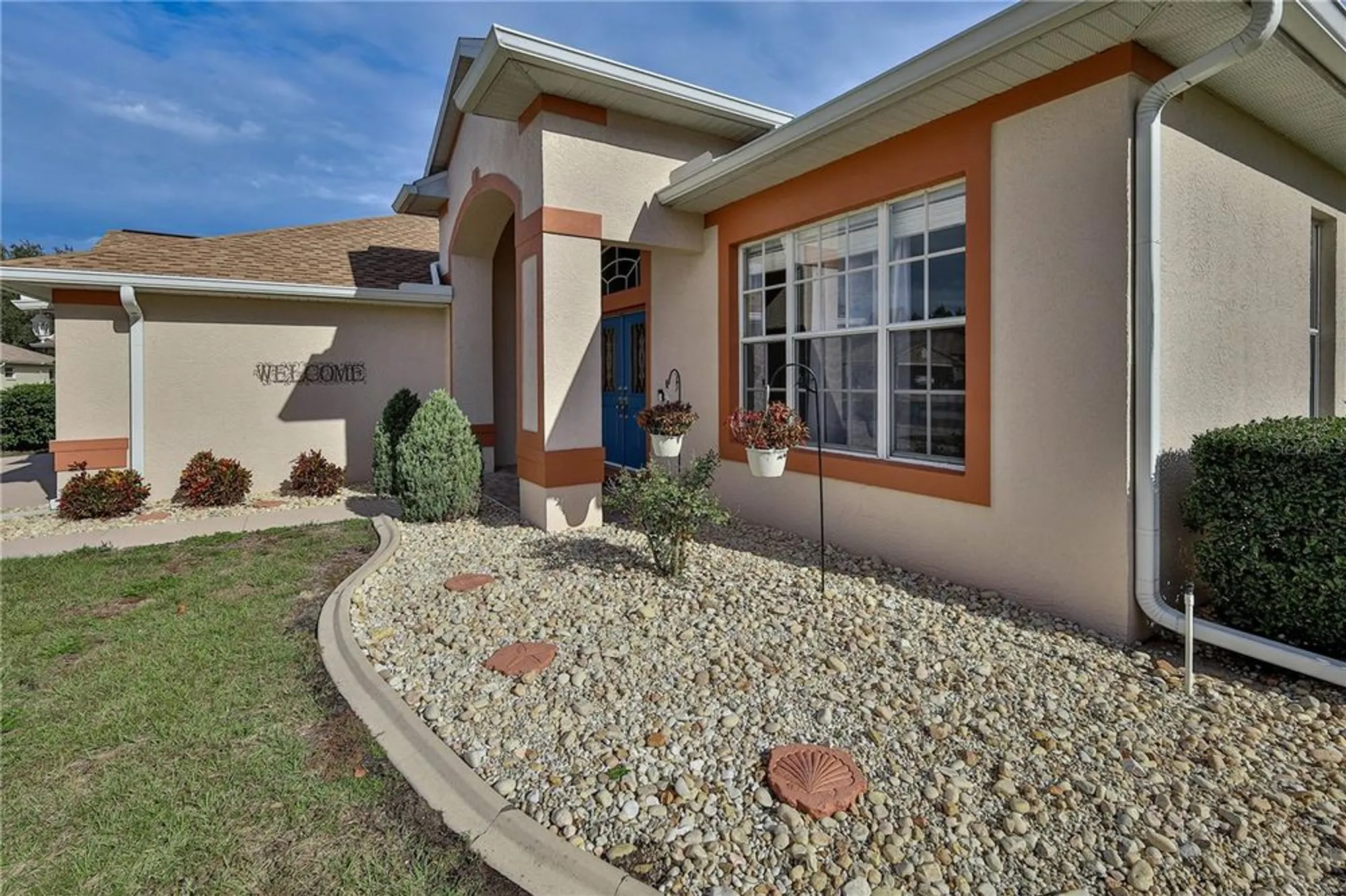 Property Slideshow image 5 of 79 | 320 mcintosh ct, Spring Hill, FL, 34609