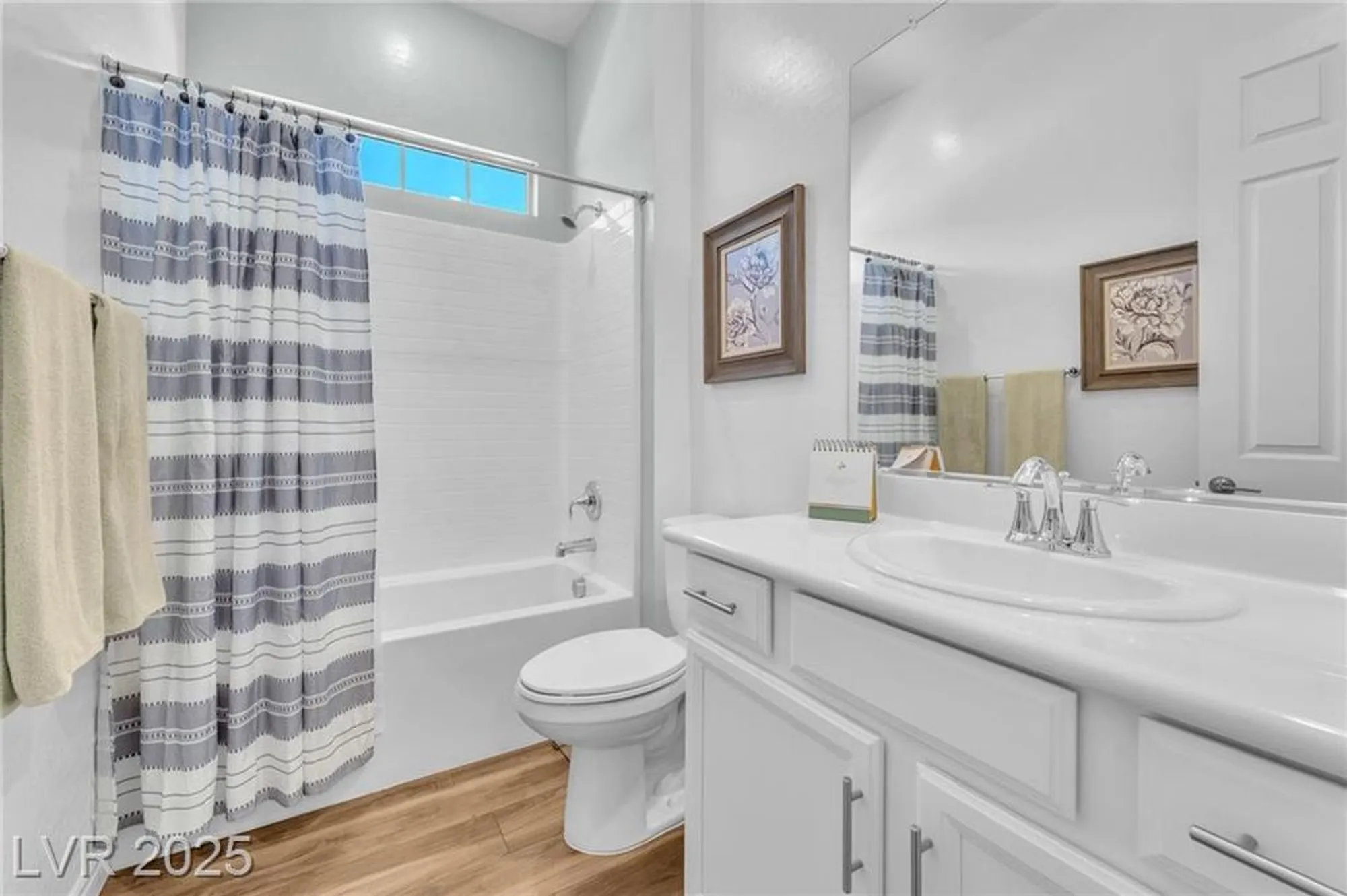 Property Slideshow image 16 of 32 | 771 cactus crossing st, Henderson, NV, 89011