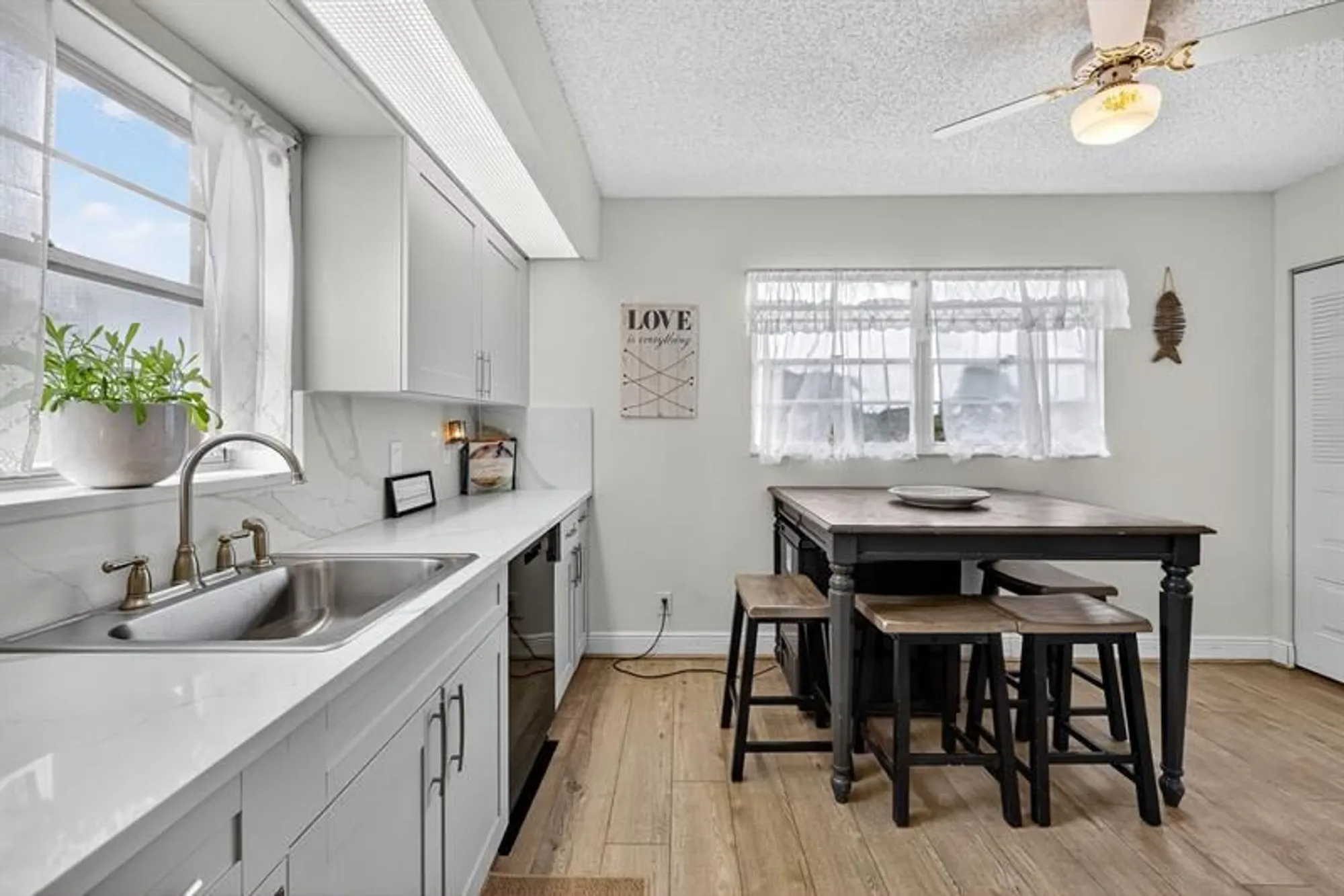 Property Slideshow image 7 of 16 | 1603 abaco dr m4, Coconut Creek, FL, 33066