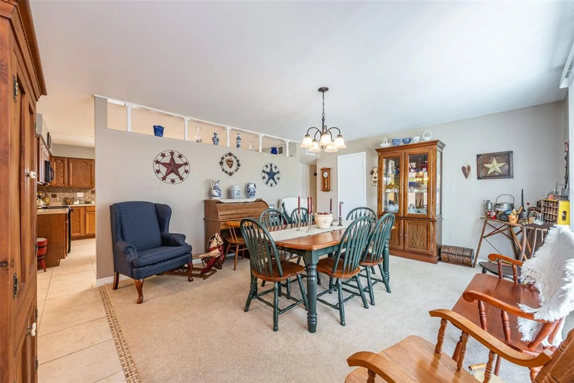 Property Slideshow image 9 of 24 | 906 hacienda dr, Sun City Center, FL, 33573