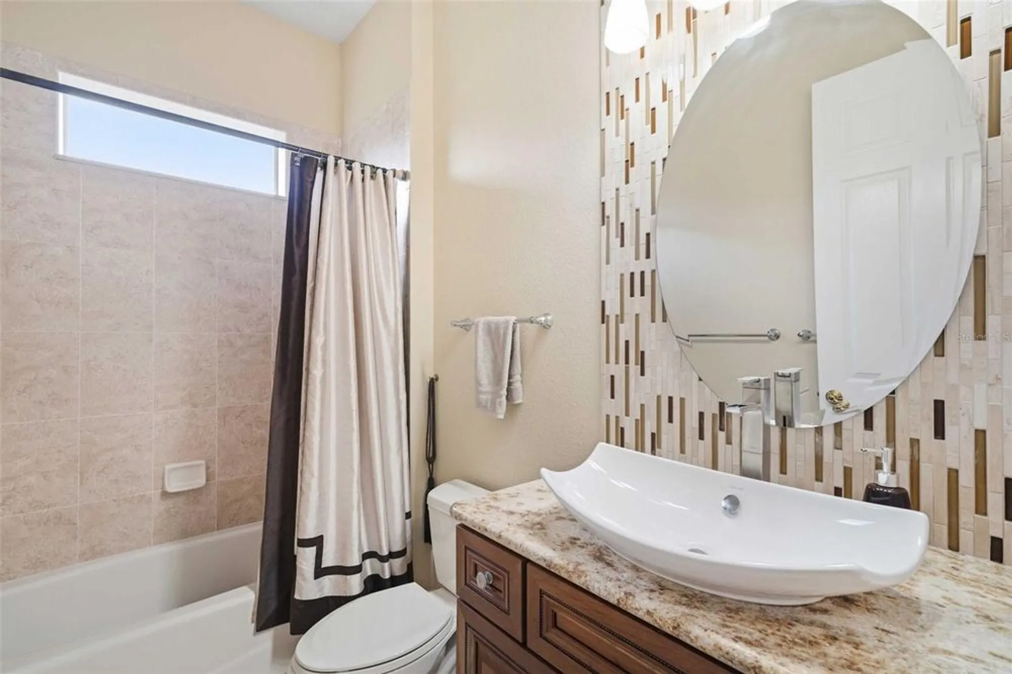 Property Slideshow image 38 of 73 | 8426 charleston dr, Weeki Wachee, FL, 34613
