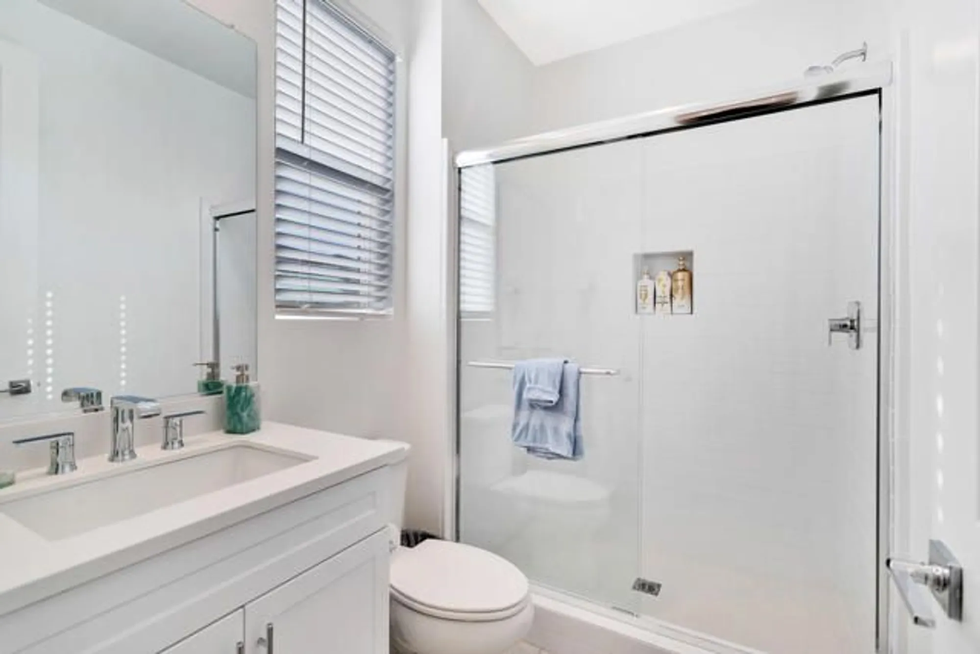 Property Slideshow image 38 of 99 | 43180 portuale ct, Indio, CA, 92203