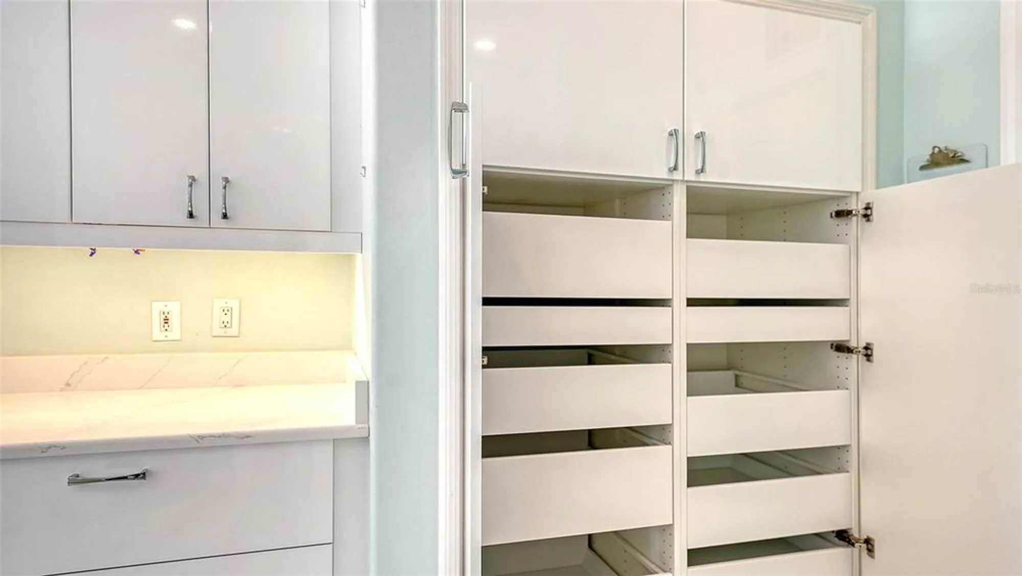 Property Slideshow image 24 of 74 | 4160 mackay falls ter, Sarasota, FL, 34243